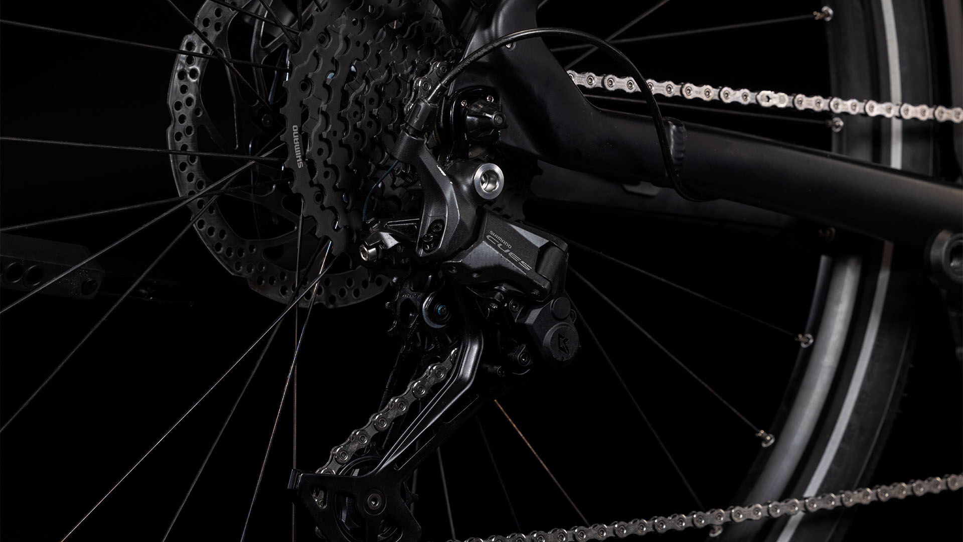 Cube Editor Hybrid Pro FE 400X black´n´spectral Batteriebetriebenes Fahrzeug (UN 3171) unterliegt nicht den Vorschriften des ADR