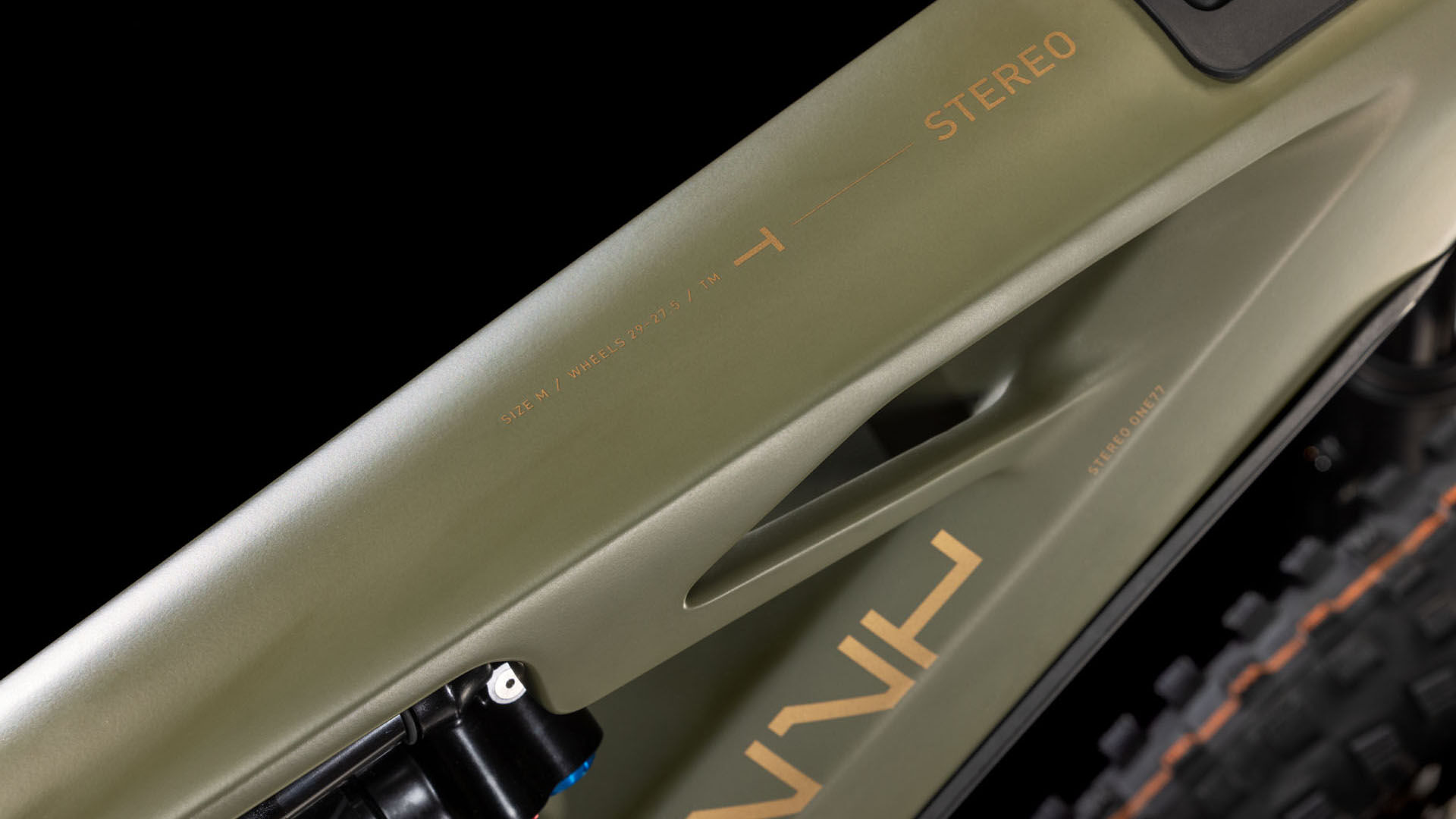 Cube Stereo Hybrid ONE77 HPC TM 800 dustyolive´n´gold Batteriebetriebenes Fahrzeug (UN 3171) unterliegt nicht den Vorschriften des ADR