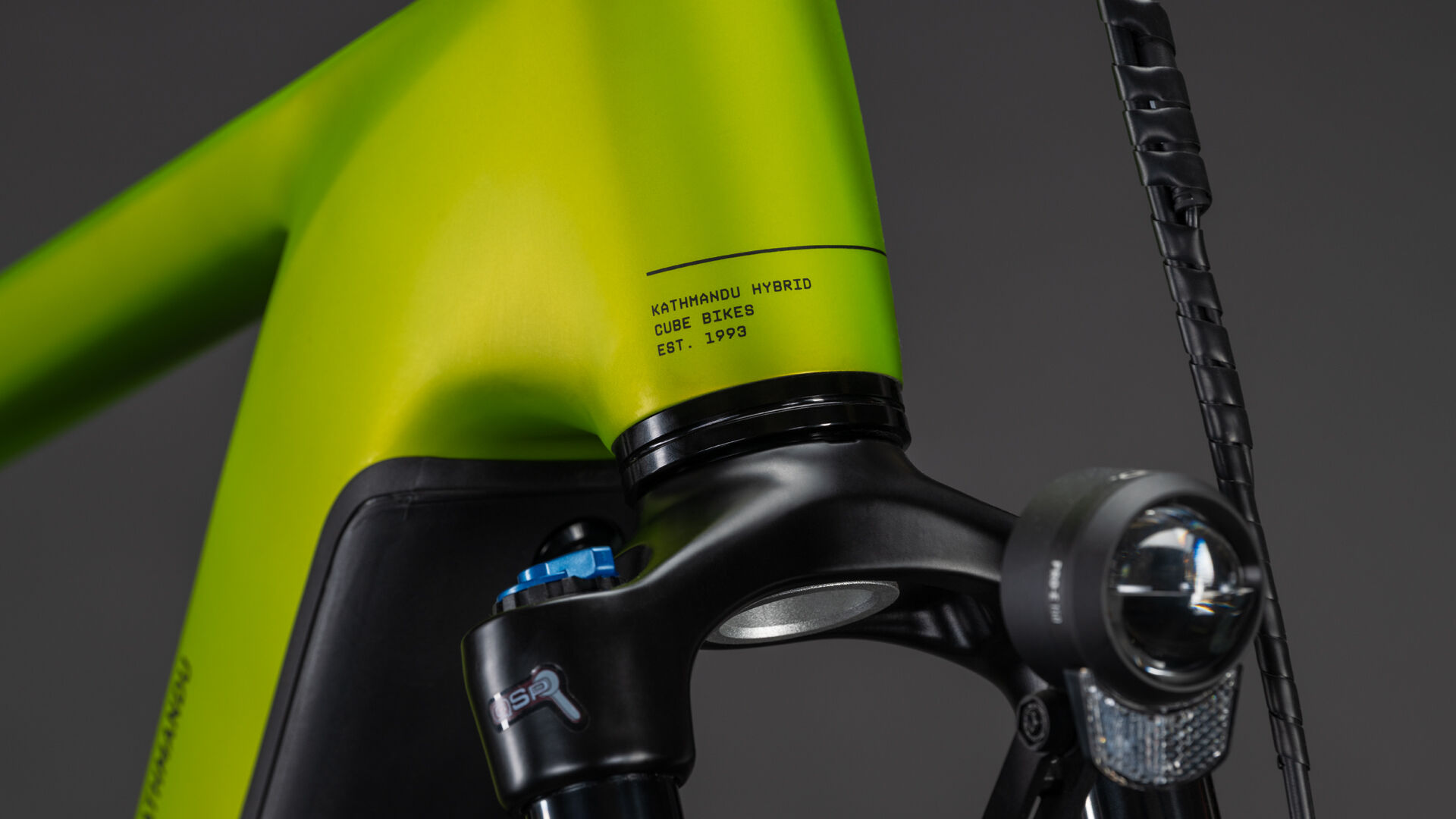Cube Kathmandu Hybrid Pro 800 lizard´n´black UN3556 Fahrzeug mit Antrieb durch Lithium-Ionen- Batterien. Transport nach SV 388 und 666 ADR.