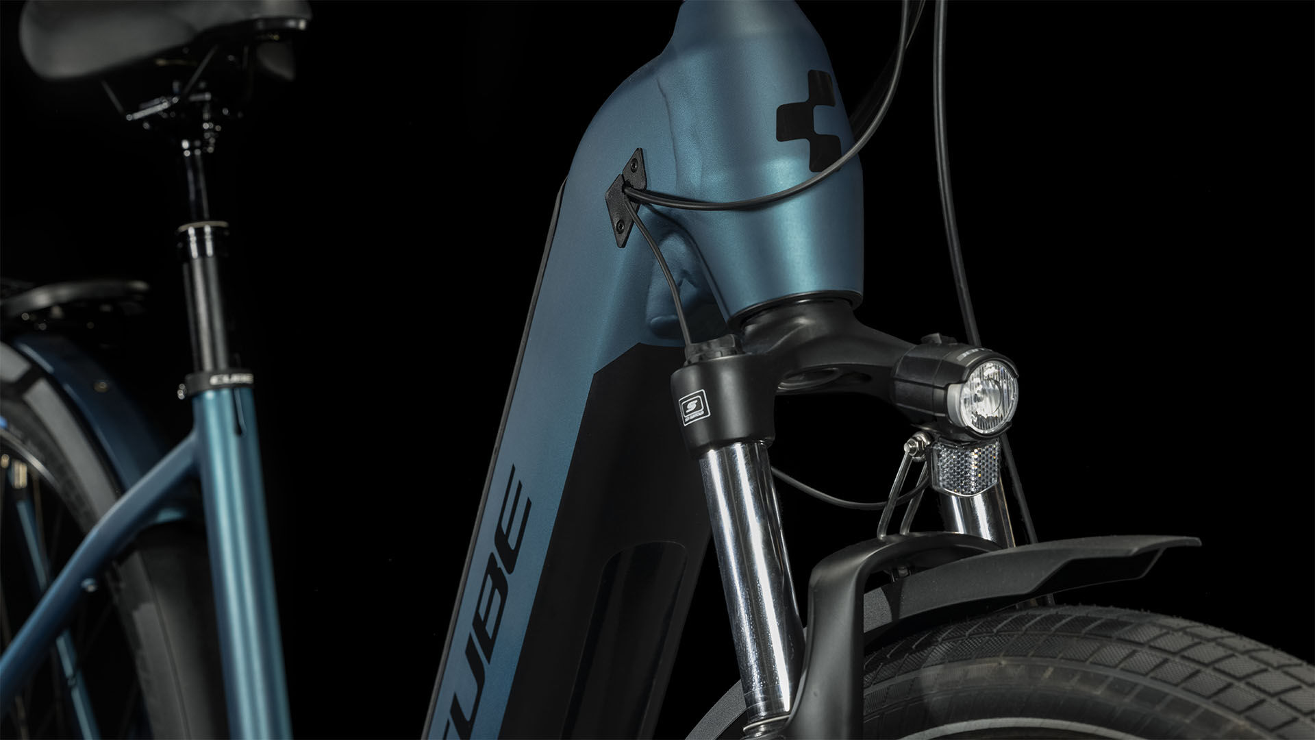 Cube Kathmandu Hybrid ONE 750 blue´n´black