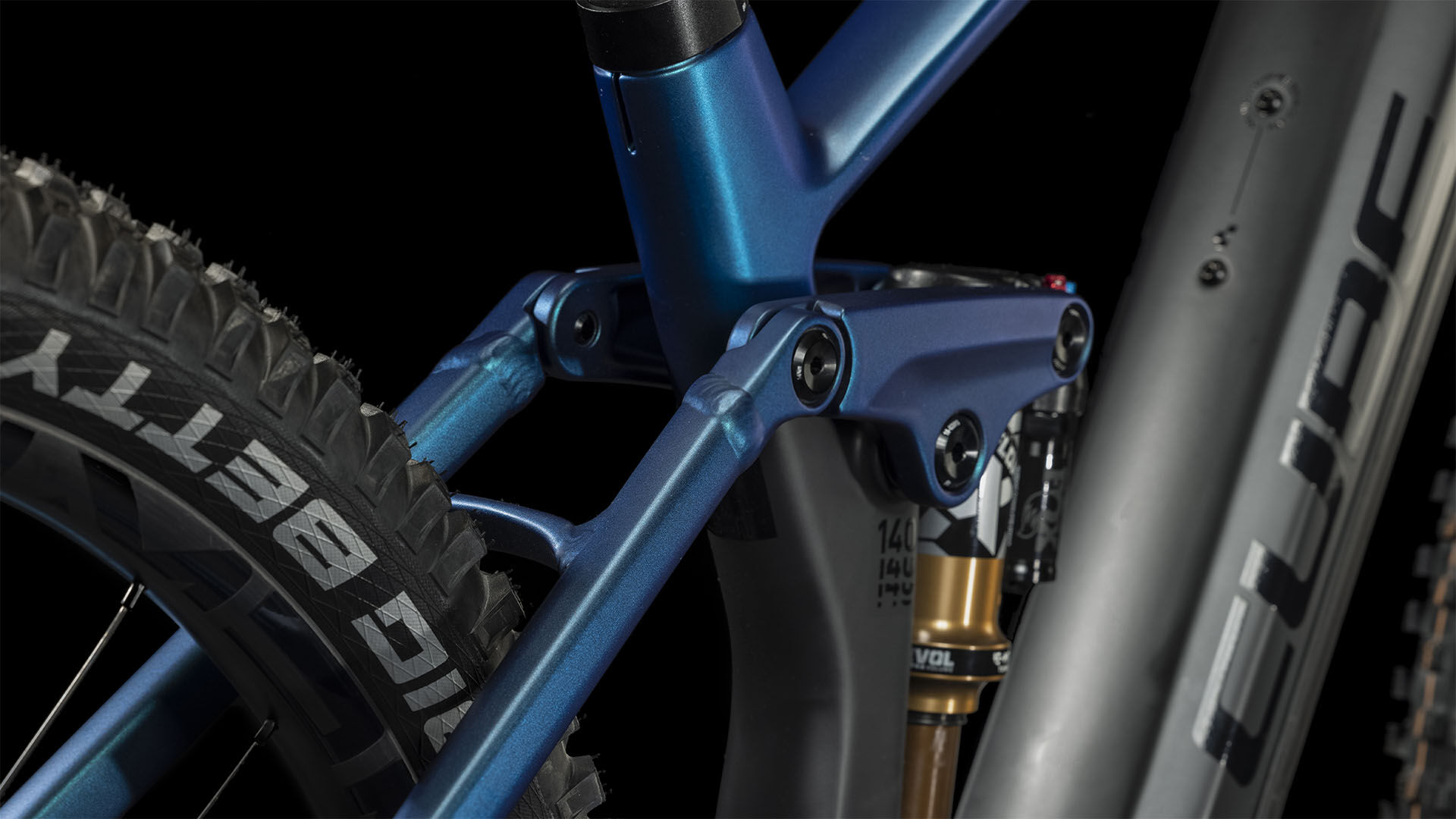 Cube Stereo Hybrid 140 HPC SLT 750 nebula´n´carbon