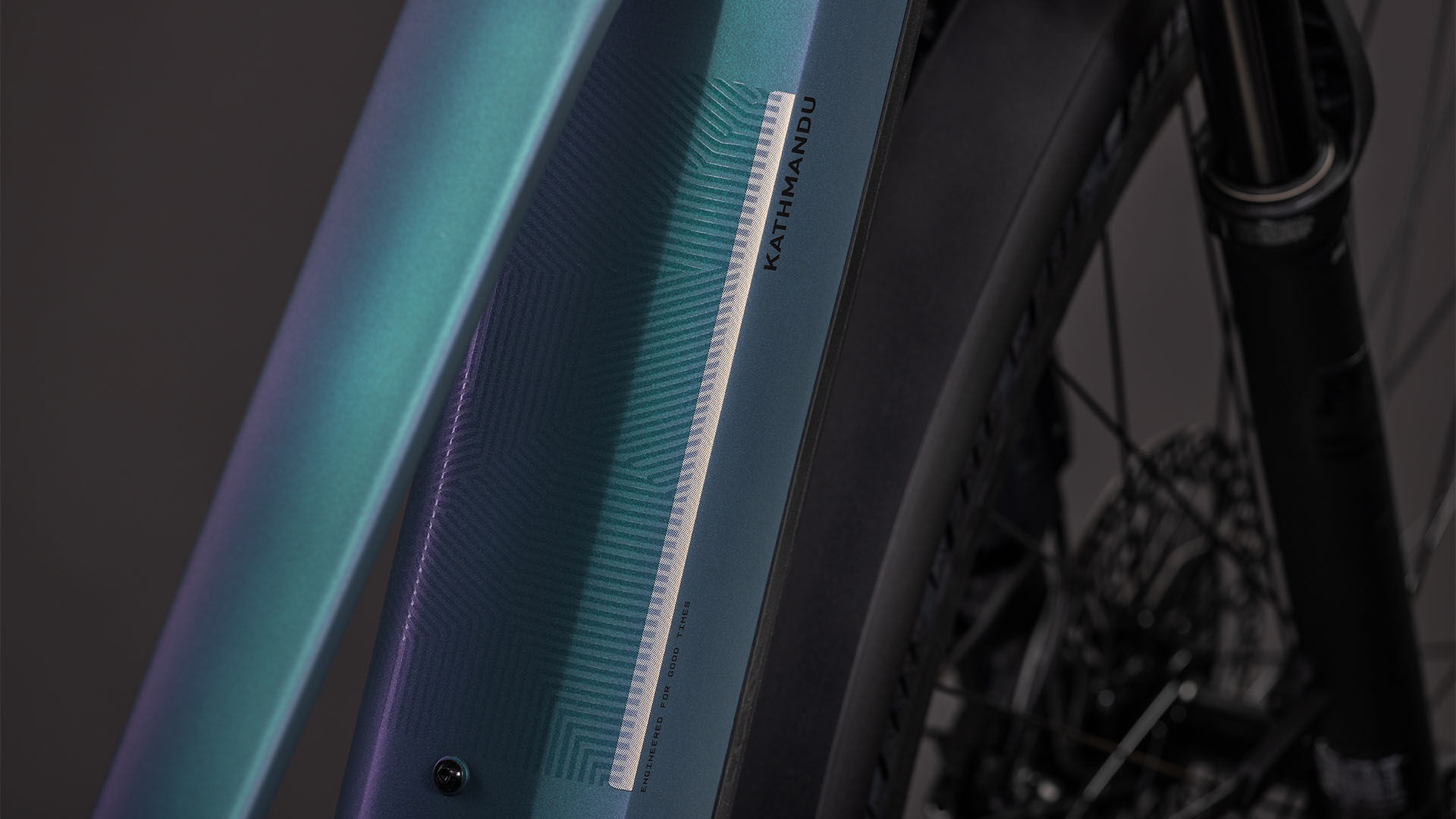 Cube Kathmandu Hybrid EXC 800 smaragdgrey´n´prism UN3556 Fahrzeug mit Antrieb durch Lithium-Ionen- Batterien. Transport nach SV 388 und 666 ADR.