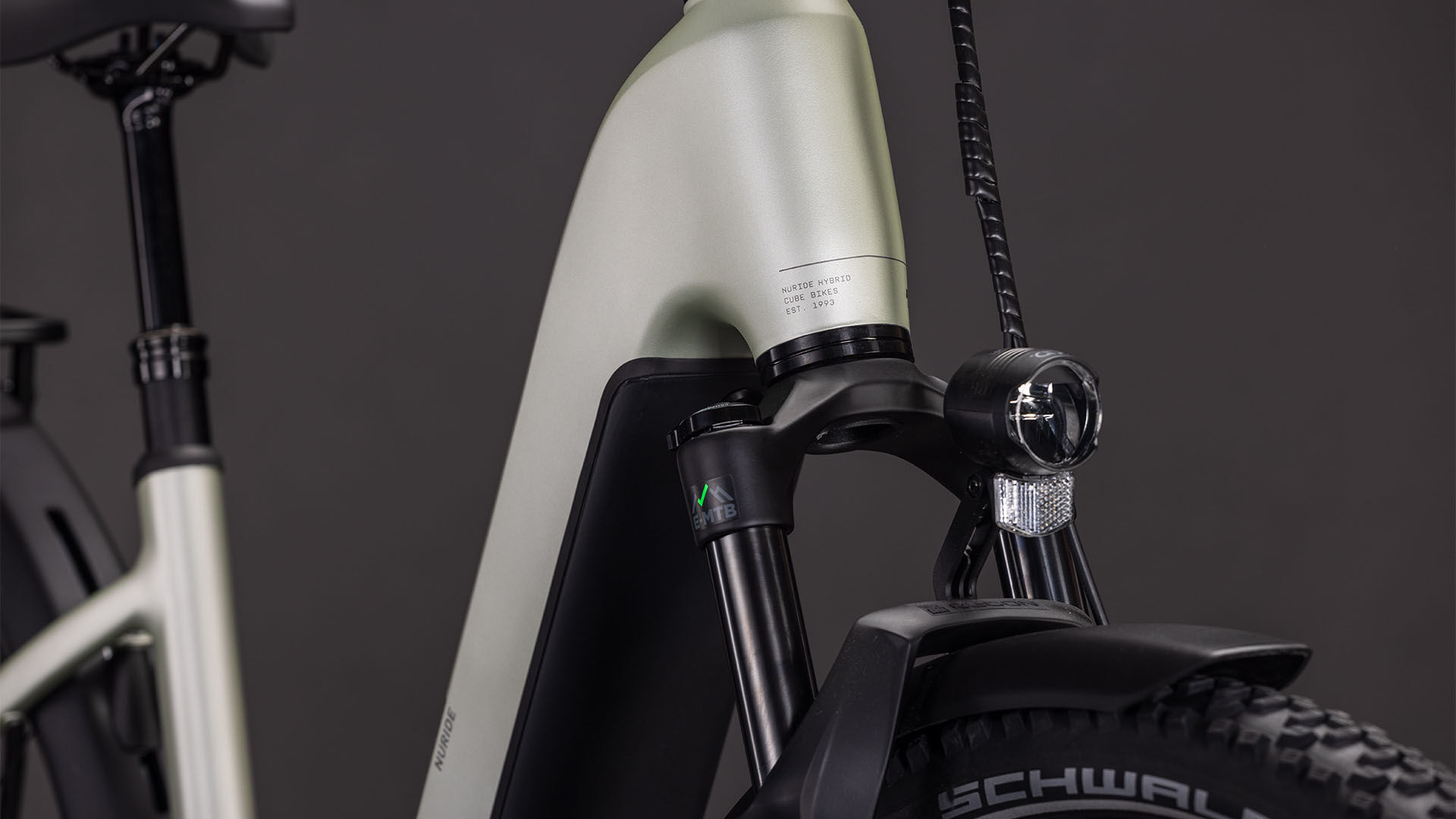 Cube Nuride Hybrid EXC 800 lemongrass´n´reflex UN3556 Fahrzeug mit Antrieb durch Lithium-Ionen- Batterien. Transport nach SV 388 und 666 ADR.