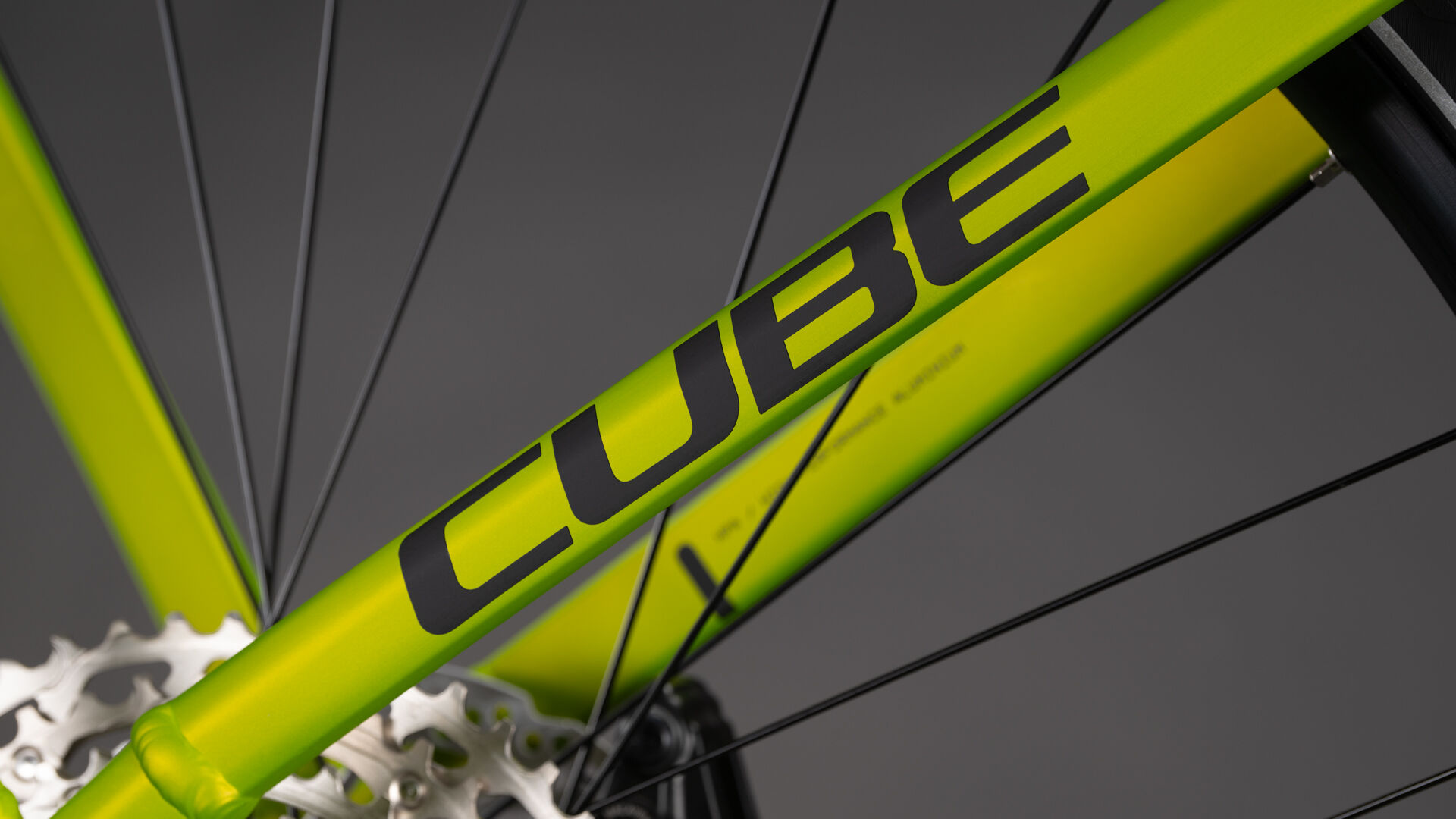 Cube 388 Cube Kathmandu Hybrid Pro 800 | 2026 | 800Wh | 112222