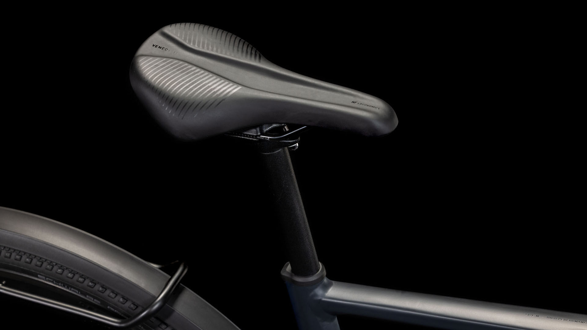 Cube Nuroad Pro FE night´n´black