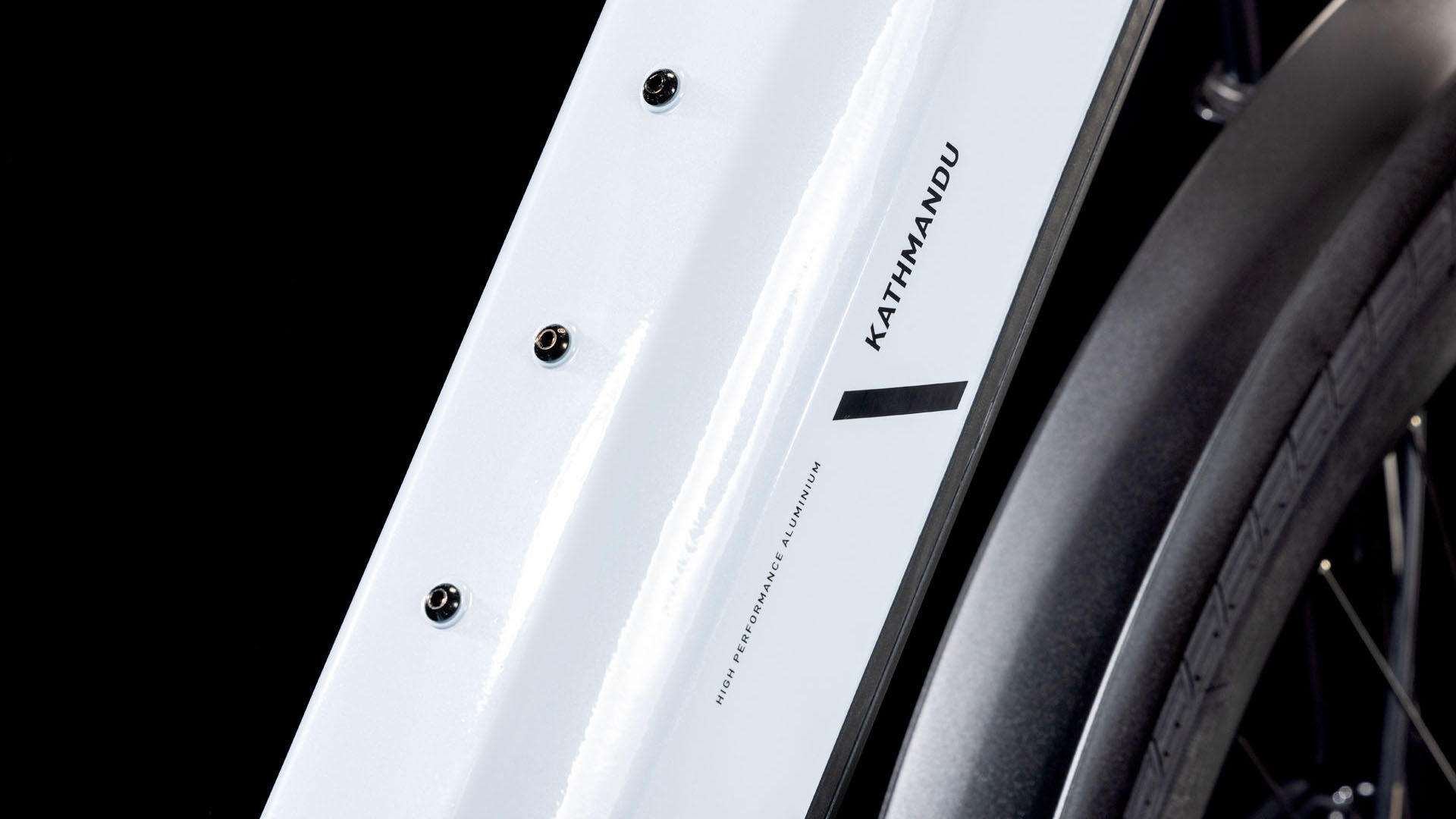 Cube Kathmandu Hybrid ONE 800 polarwhite´n´black Batteriebetriebenes Fahrzeug (UN 3171) unterliegt nicht den Vorschriften des ADR