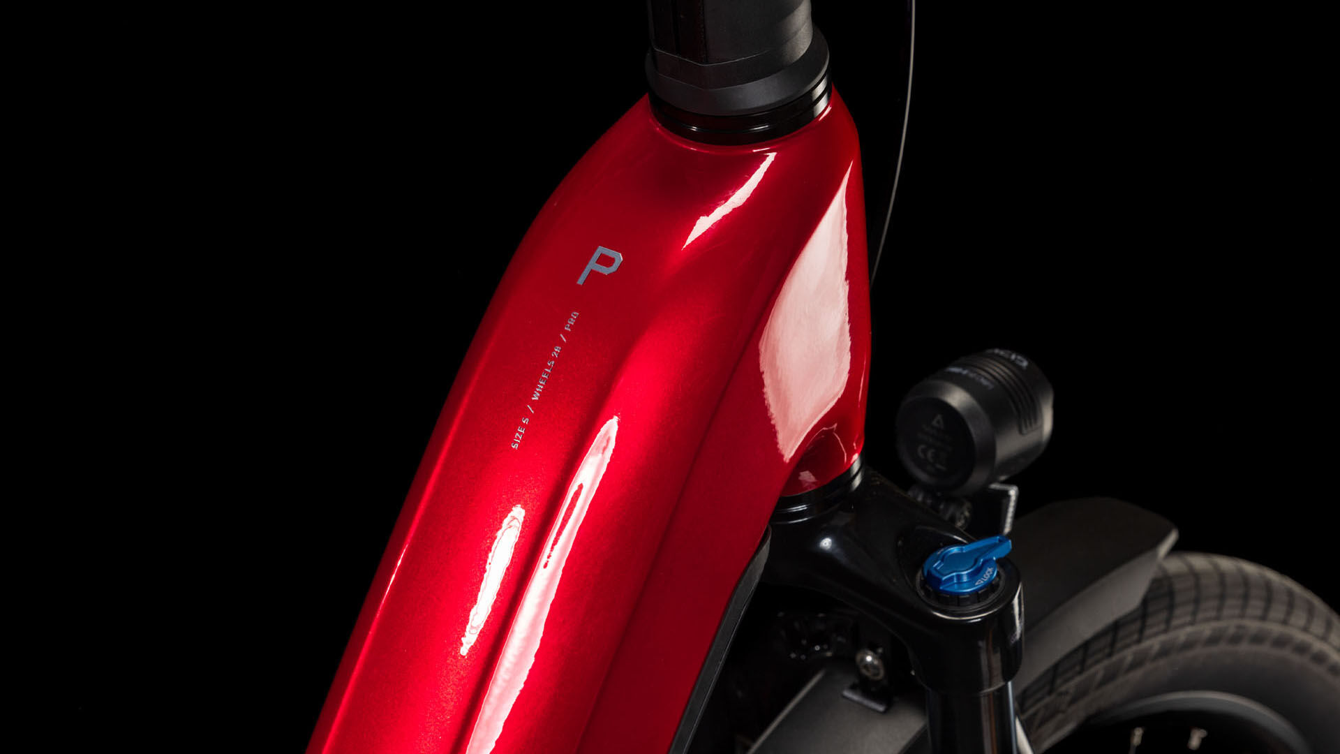 Cube Kathmandu Hybrid Comfort Pro 800 electricred´n´red Batteriebetriebenes Fahrzeug (UN 3171) unterliegt nicht den Vorschriften des ADR