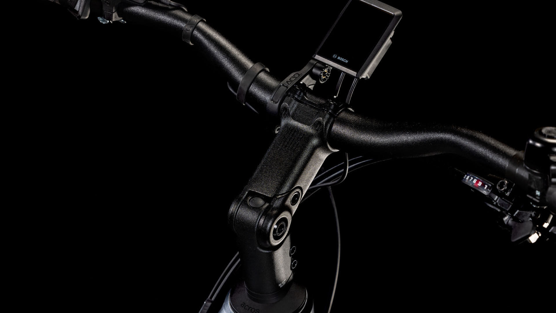 Cube Touring Hybrid Pro 625 metallicgrey´n´chrome Batteriebetriebenes Fahrzeug (UN 3171) unterliegt nicht den Vorschriften des ADR