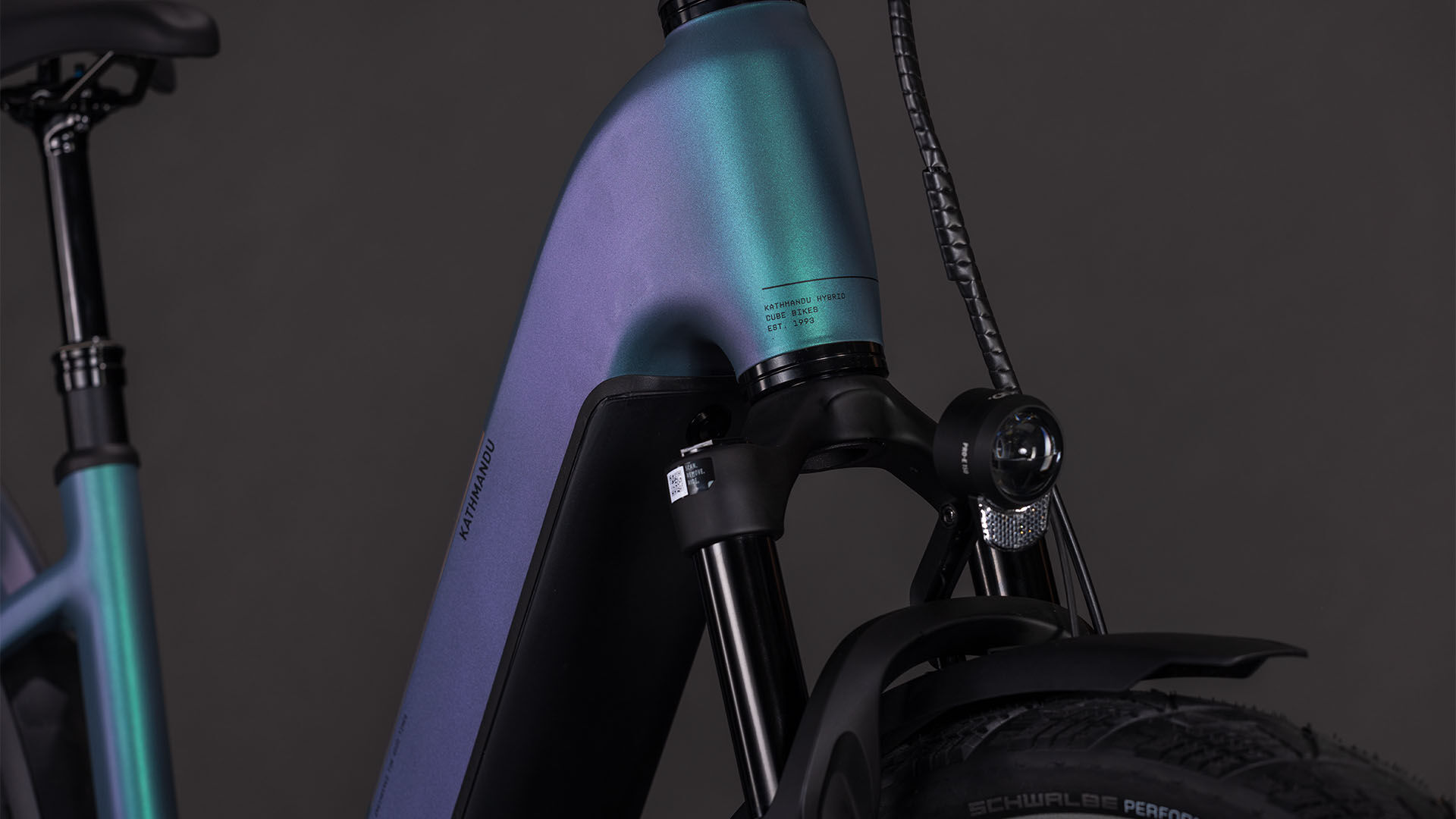 Cube Kathmandu Hybrid EXC 800 smaragdgrey´n´prism UN3556 Fahrzeug mit Antrieb durch Lithium-Ionen- Batterien. Transport nach SV 388 und 666 ADR.