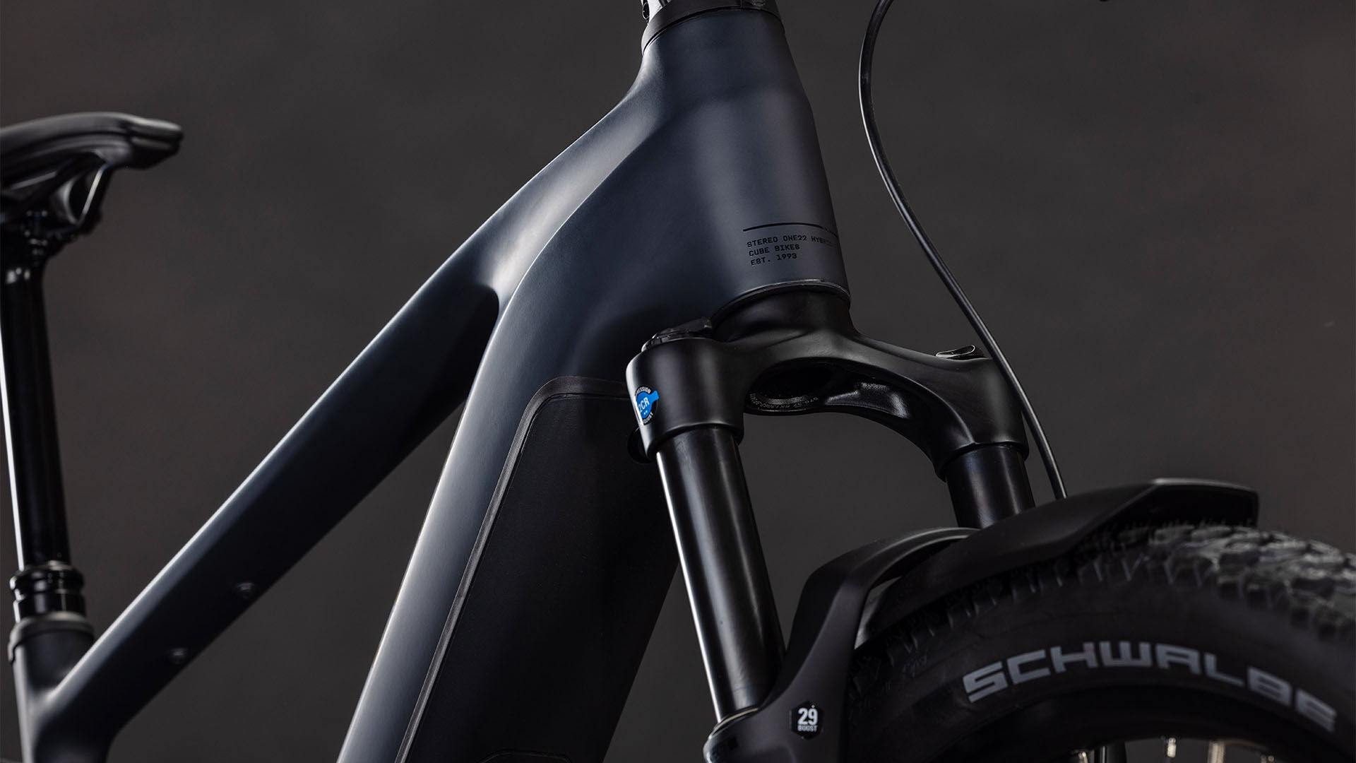 Cube Stereo Hybrid ONE22 Pro 800 FE night´n´chrome UN3556 Fahrzeug mit Antrieb durch Lithium-Ionen- Batterien. Transport nach SV 388 und 666 ADR.