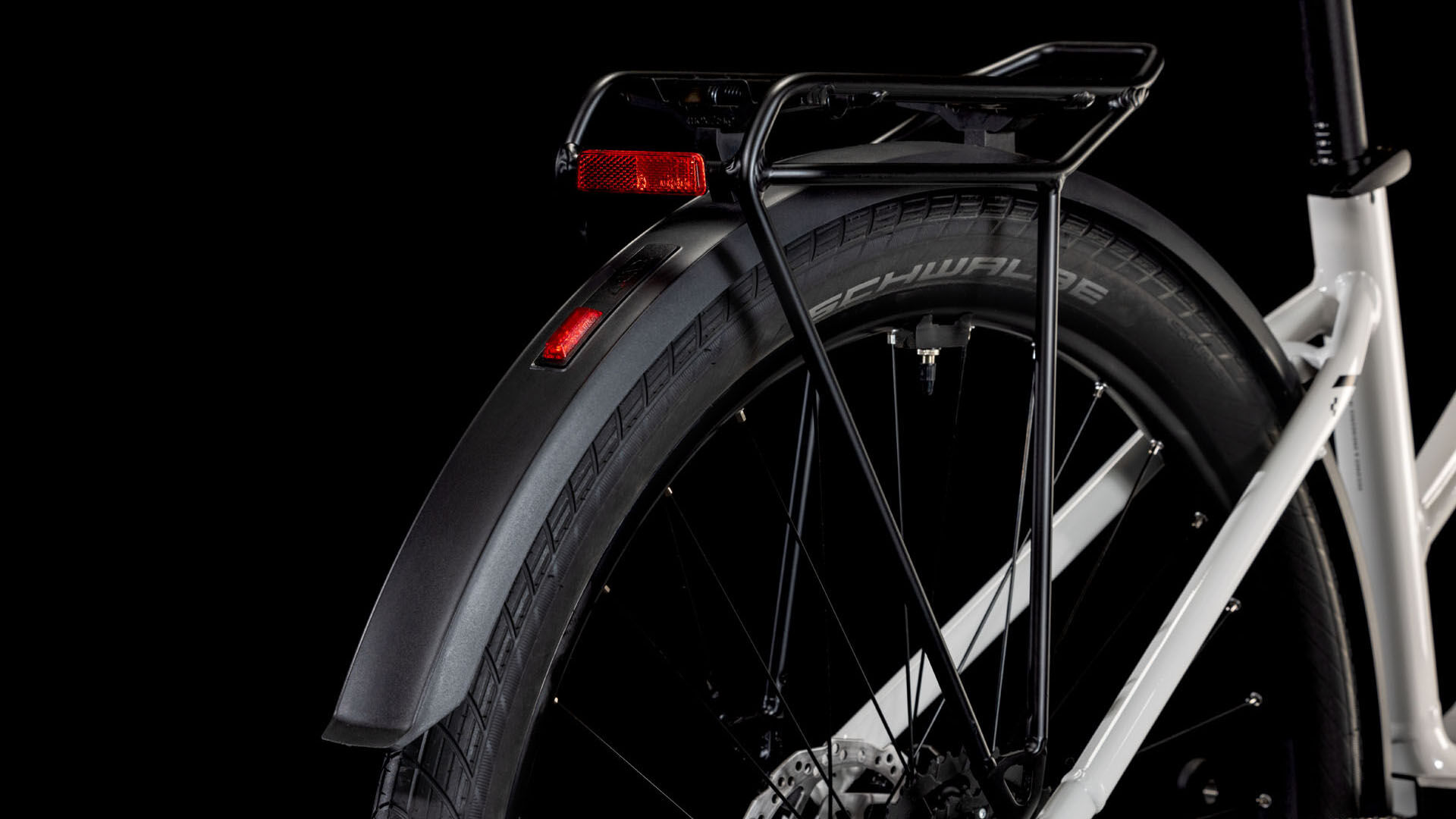 Cube Touring Hybrid ONE 625 cotton´n´grey Batteriebetriebenes Fahrzeug (UN 3171) unterliegt nicht den Vorschriften des ADR