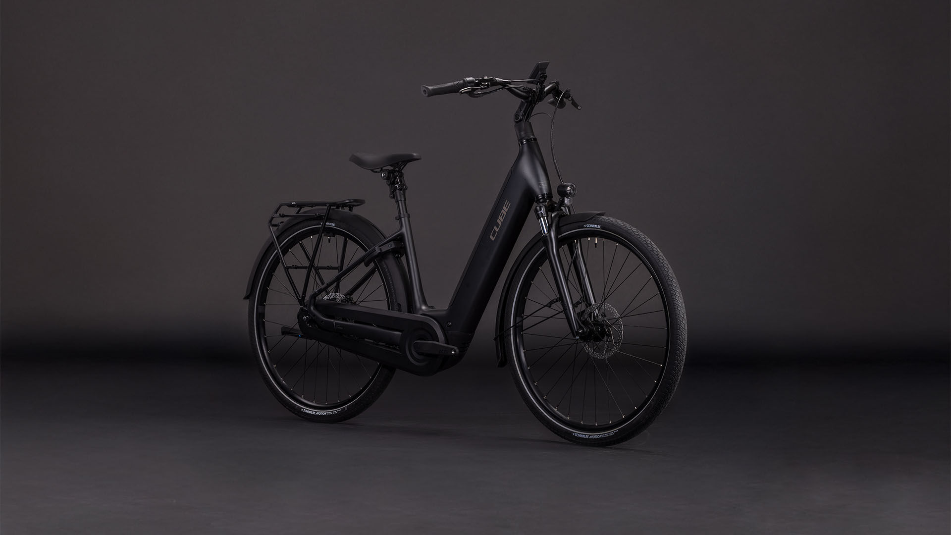 Cube Supreme Hybrid Comfort Pro 600 grey´n´chrome UN3556 Fahrzeug mit Antrieb durch Lithium-Ionen- Batterien. Transport nach SV 388 und 666 ADR.