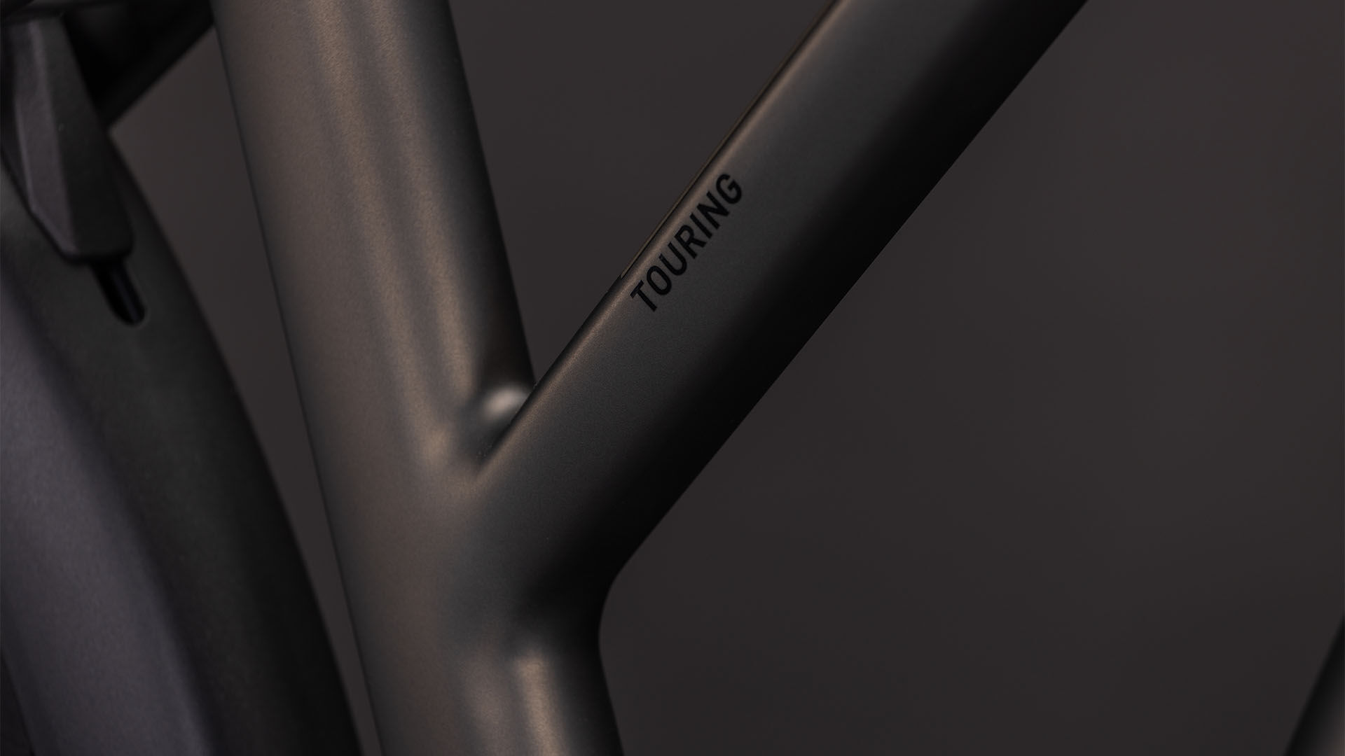 Cube Touring Hybrid Comfort SLX 800 charcoal´n´chrome UN3556 Fahrzeug mit Antrieb durch Lithium-Ionen- Batterien. Transport nach SV 388 und 666 ADR.