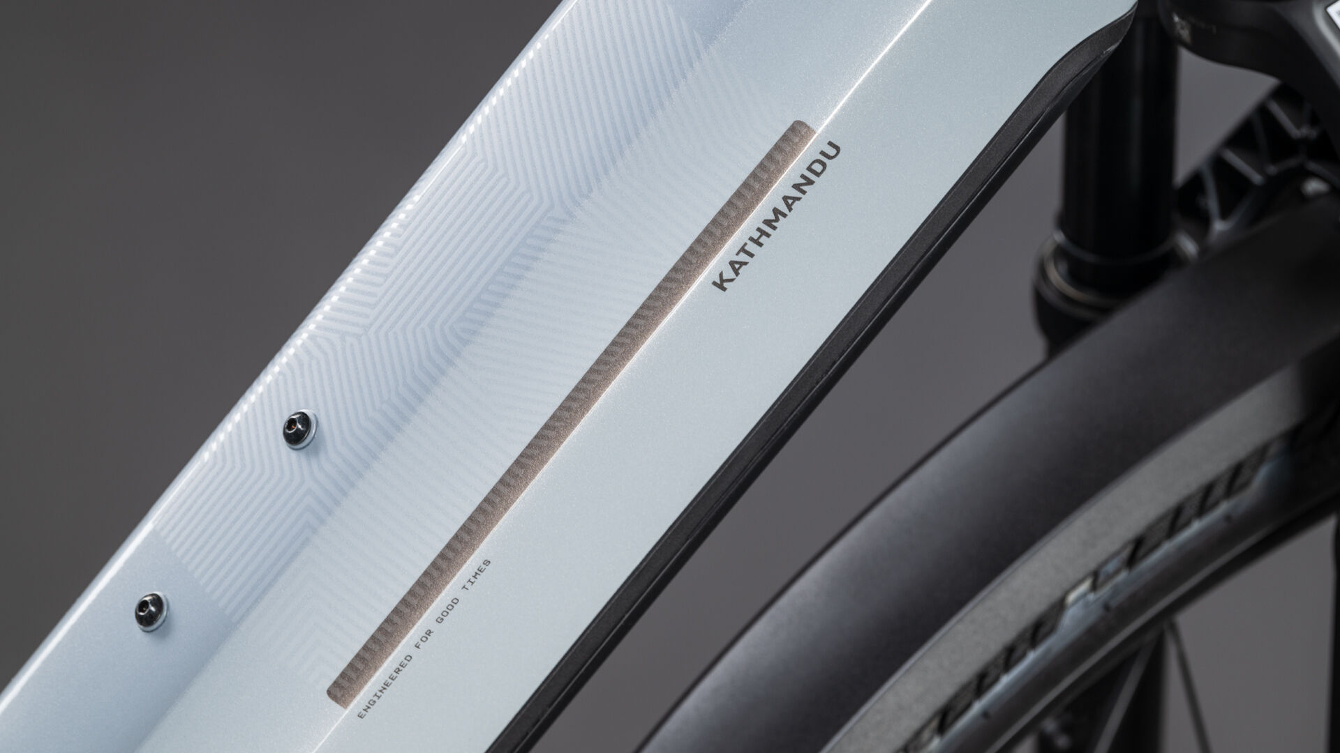 Cube Kathmandu Hybrid SLX 800 foggrey´n´grey UN3556 Fahrzeug mit Antrieb durch Lithium-Ionen- Batterien. Transport nach SV 388 und 666 ADR.