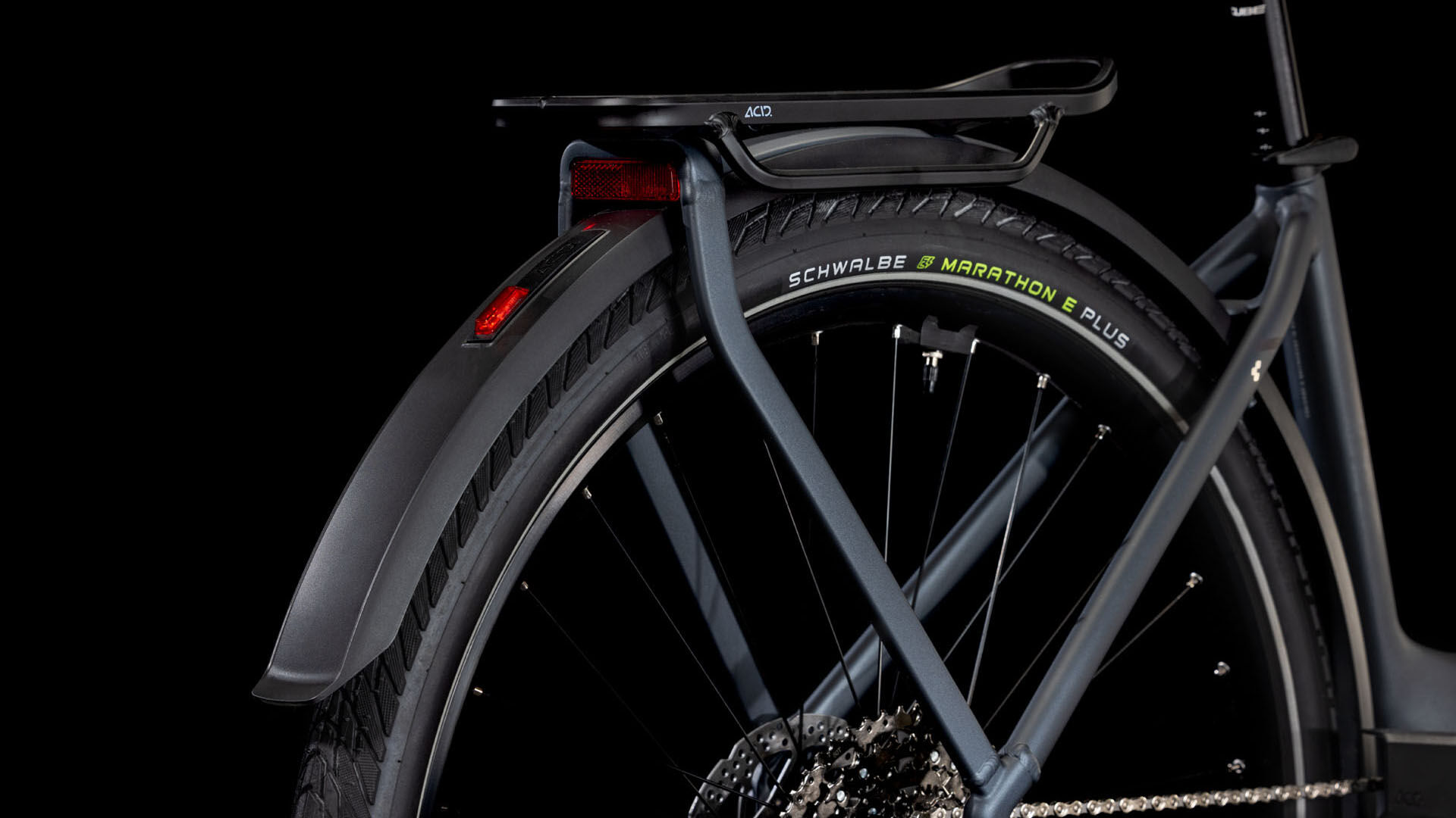 Cube Touring Hybrid Pro 625 metallicgrey´n´chrome Batteriebetriebenes Fahrzeug (UN 3171) unterliegt nicht den Vorschriften des ADR