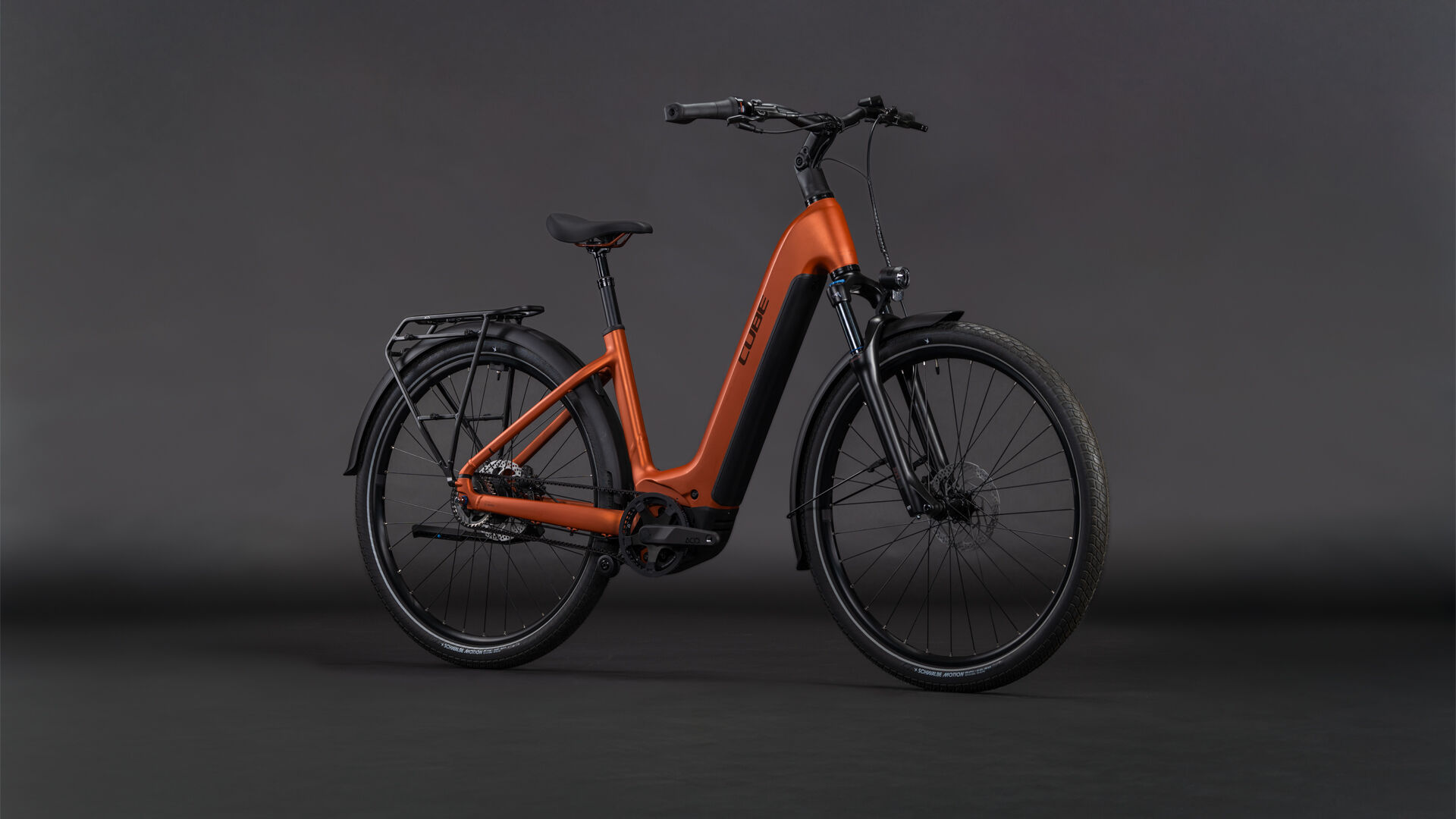 Cube Touring Hybrid Comfort SLX 800 chilli´n´chrome UN3556 Fahrzeug mit Antrieb durch Lithium-Ionen- Batterien. Transport nach SV 388 und 666 ADR.