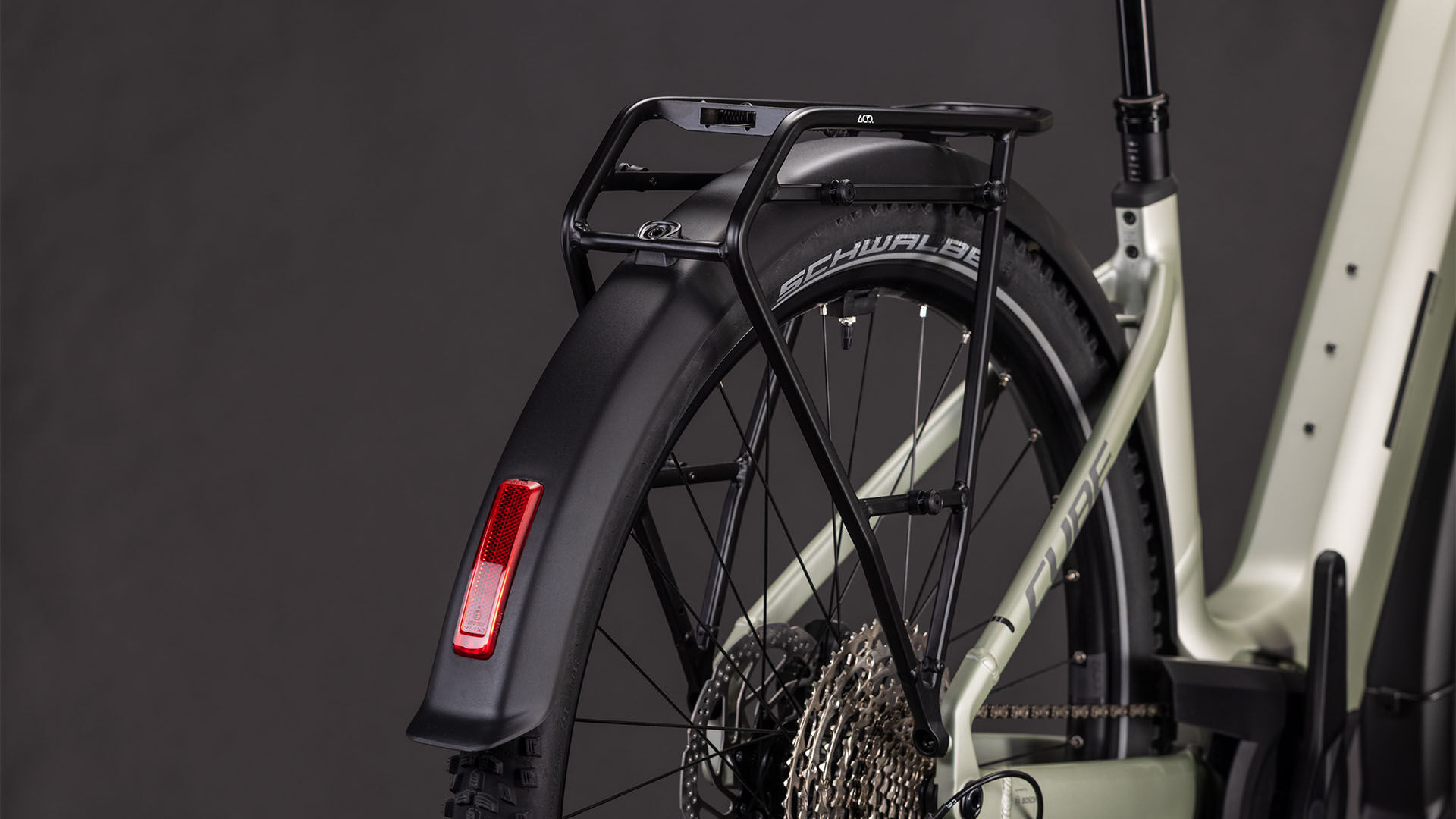 Cube Nuride Hybrid EXC 800 lemongrass´n´reflex UN3556 Fahrzeug mit Antrieb durch Lithium-Ionen- Batterien. Transport nach SV 388 und 666 ADR.