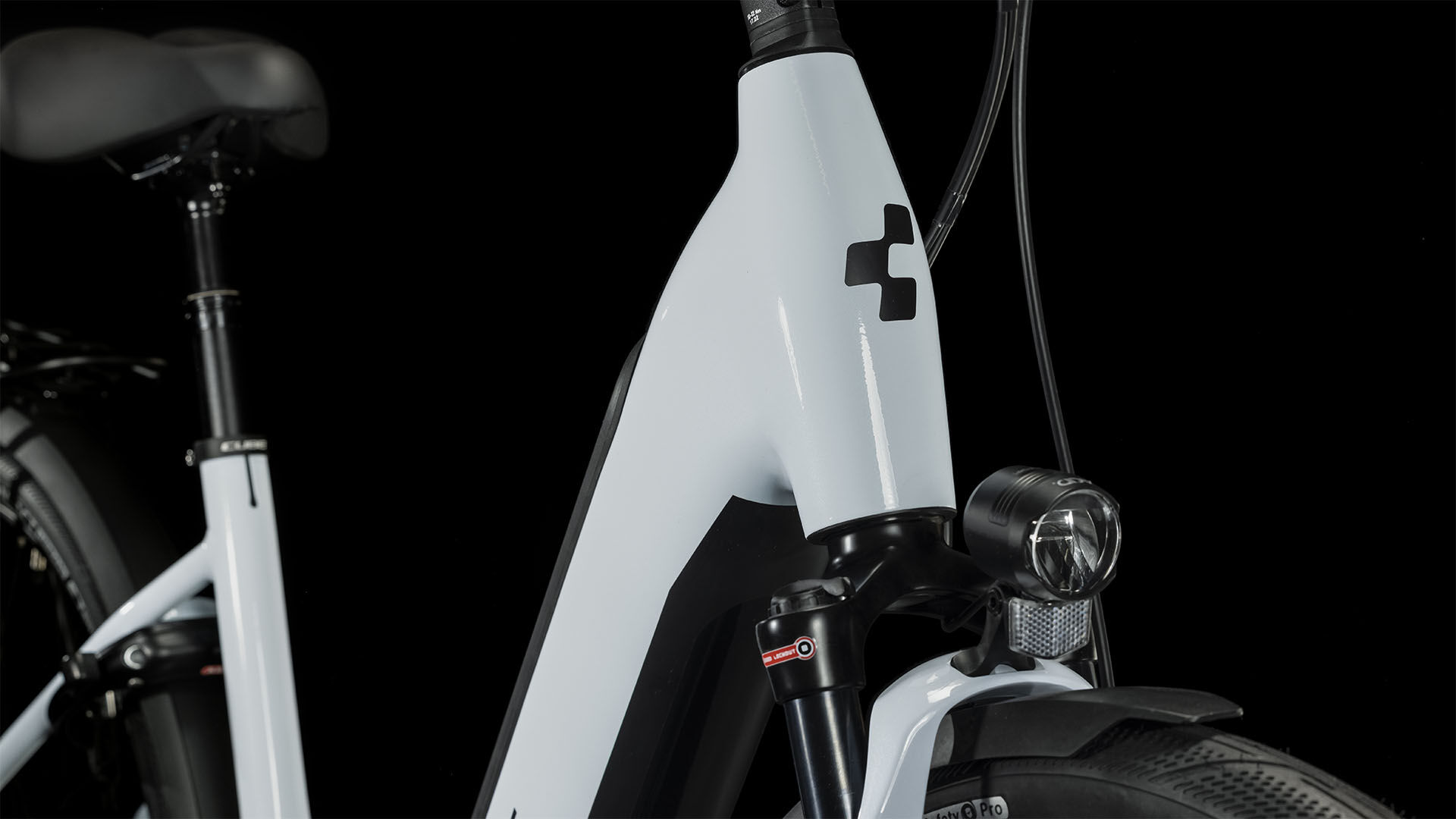 Cube Supreme Hybrid EXC 500 flashwhite´n´black 