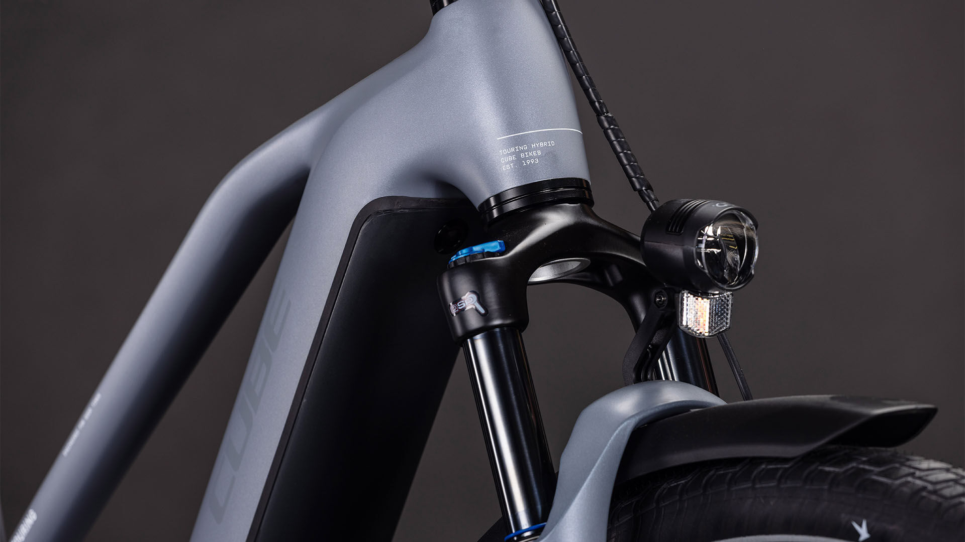 Cube Touring Hybrid Pro 800 pearlgrey´n´grey UN3556 Fahrzeug mit Antrieb durch Lithium-Ionen- Batterien. Transport nach SV 388 und 666 ADR.