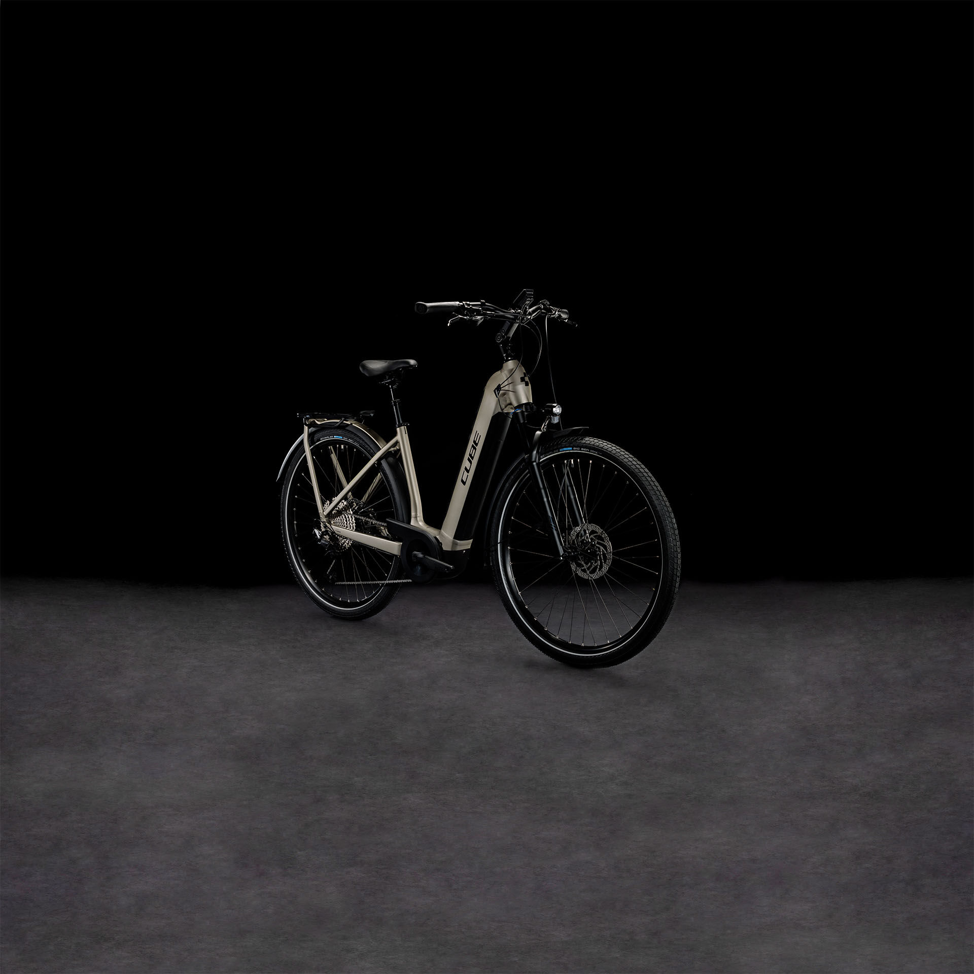 Cube Kathmandu Hybrid Pro 750 flashstone´n´black