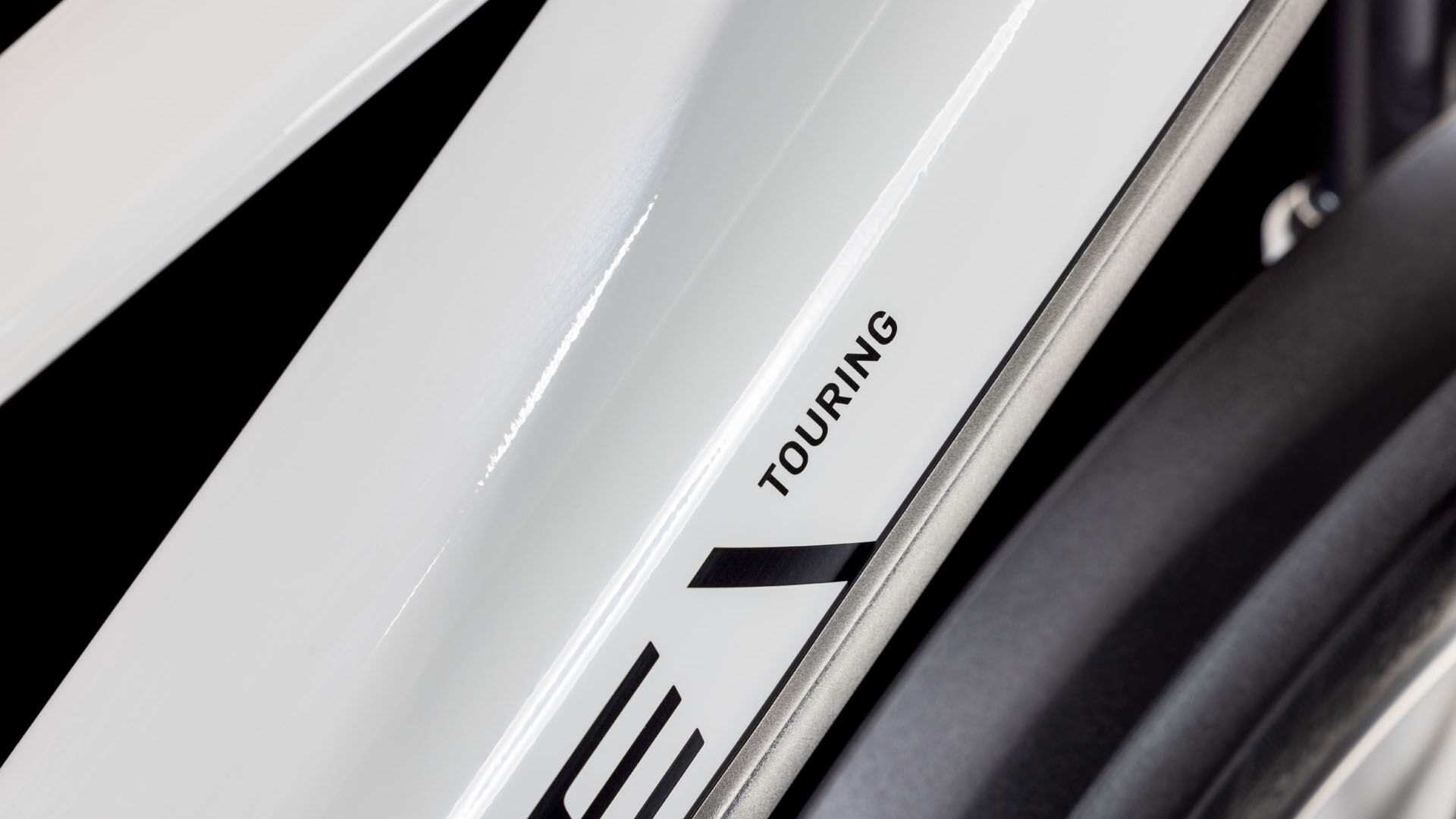 Cube Touring Hybrid ONE 625 cotton´n´grey Batteriebetriebenes Fahrzeug (UN 3171) unterliegt nicht den Vorschriften des ADR