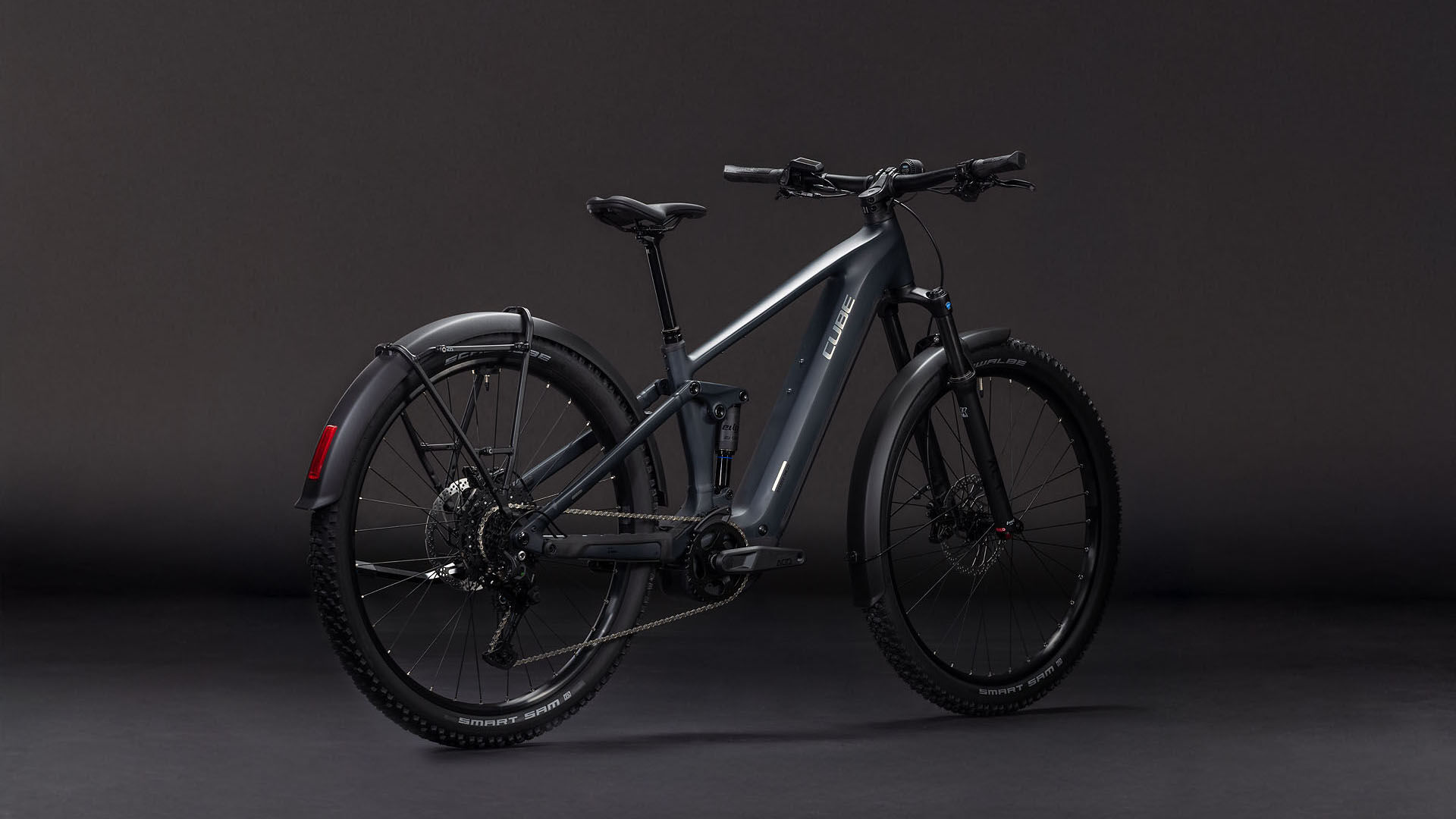 Cube Stereo Hybrid ONE22 Pro 800 FE night´n´chrome UN3556 Fahrzeug mit Antrieb durch Lithium-Ionen- Batterien. Transport nach SV 388 und 666 ADR.