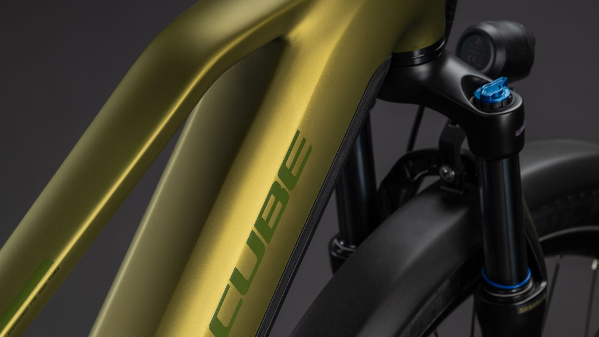 Cube Touring Hybrid Pro 800 goldenlime´n´black UN3556 Fahrzeug mit Antrieb durch Lithium-Ionen- Batterien. Transport nach SV 388 und 666 ADR.