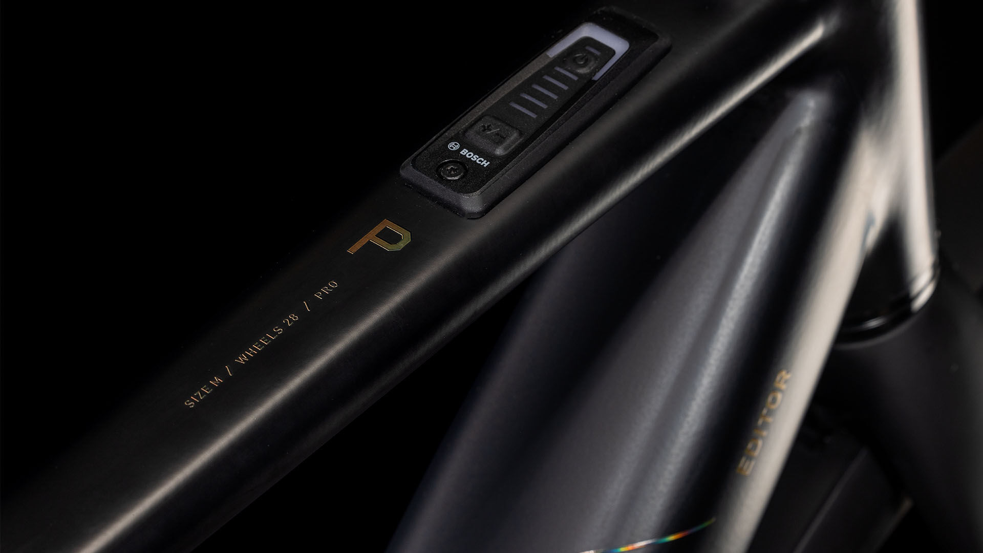 Cube Editor Hybrid Pro FE 400X black´n´spectral Batteriebetriebenes Fahrzeug (UN 3171) unterliegt nicht den Vorschriften des ADR