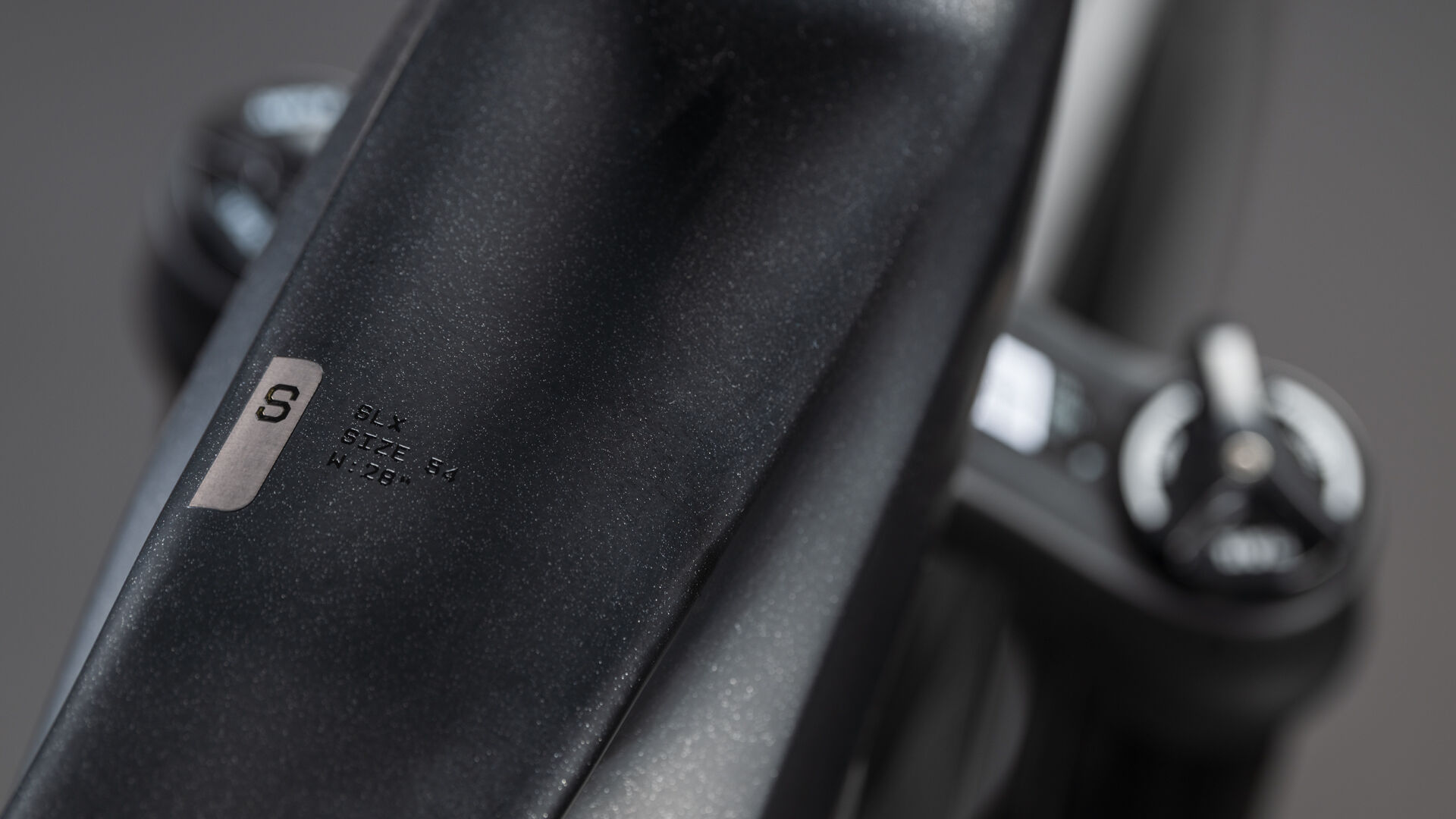 Cube Kathmandu Hybrid SLX 800 silverdust´n´chrome UN3556 Fahrzeug mit Antrieb durch Lithium-Ionen- Batterien. Transport nach SV 388 und 666 ADR.