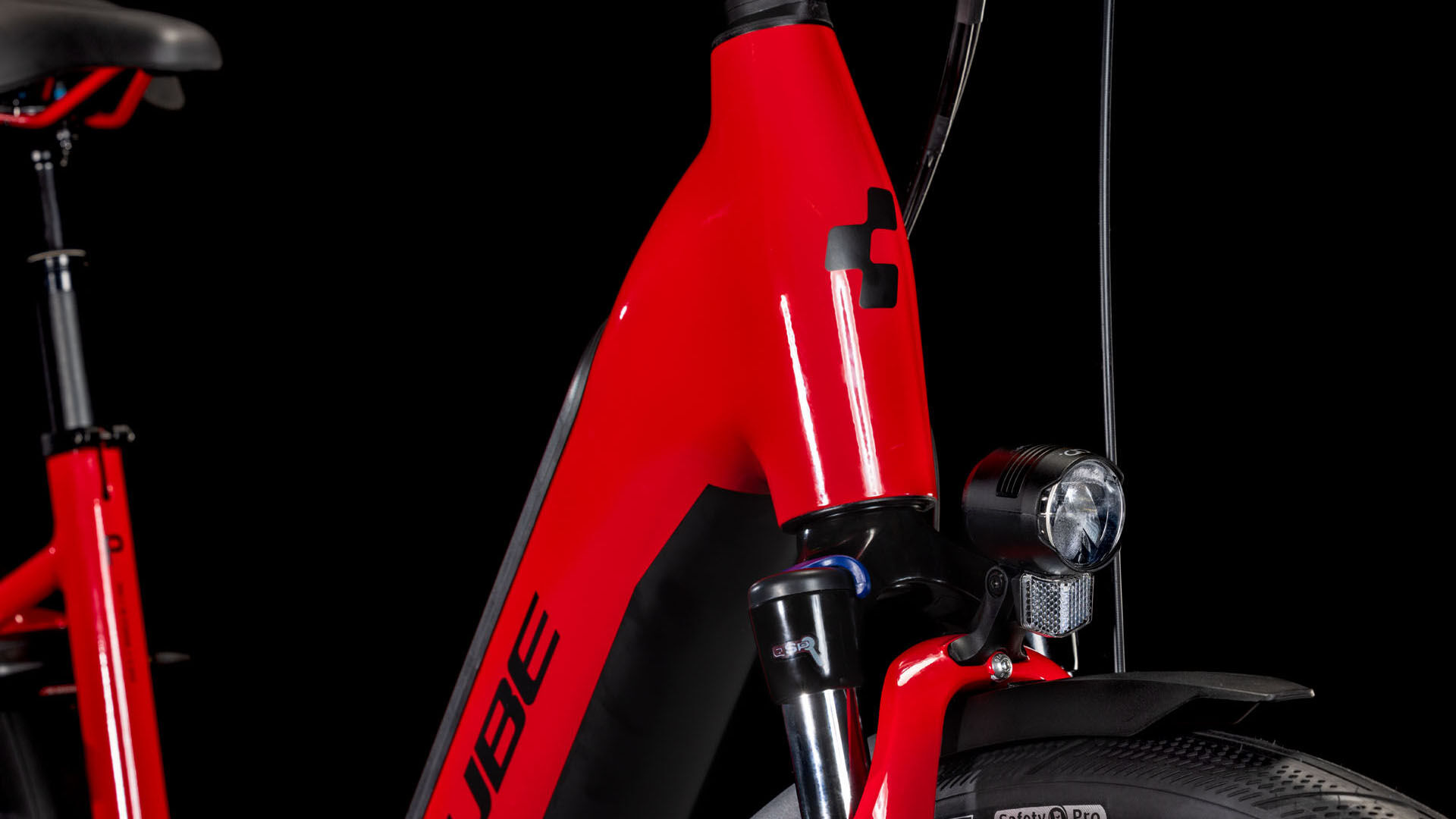 Cube Supreme Hybrid Comfort Pro 625 firered´n´black Batteriebetriebenes Fahrzeug (UN 3171) unterliegt nicht den Vorschriften des ADR