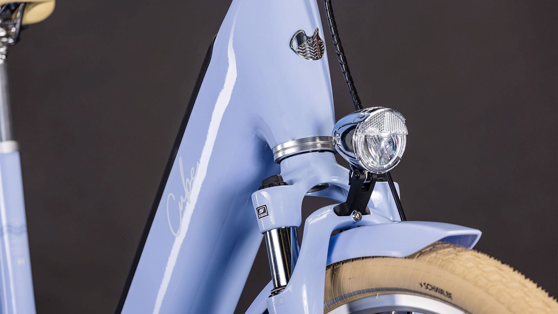 Cube Aruba Hybrid 600 blueblossom´n´creme UN3556 Fahrzeug mit Antrieb durch Lithium-Ionen- Batterien. Transport nach SV 388 und 666 ADR.