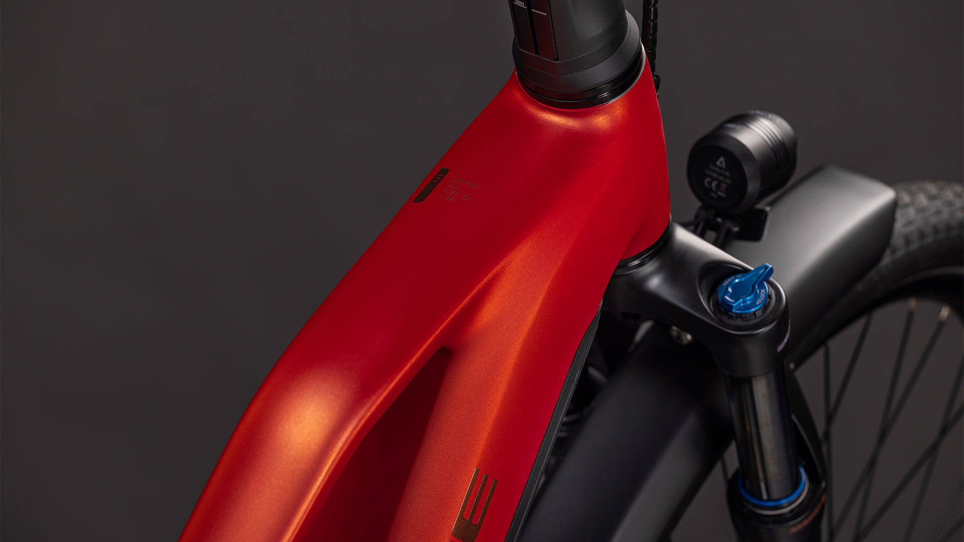 Cube Touring Hybrid Comfort SLX 800 chilli´n´chrome UN3556 Fahrzeug mit Antrieb durch Lithium-Ionen- Batterien. Transport nach SV 388 und 666 ADR.