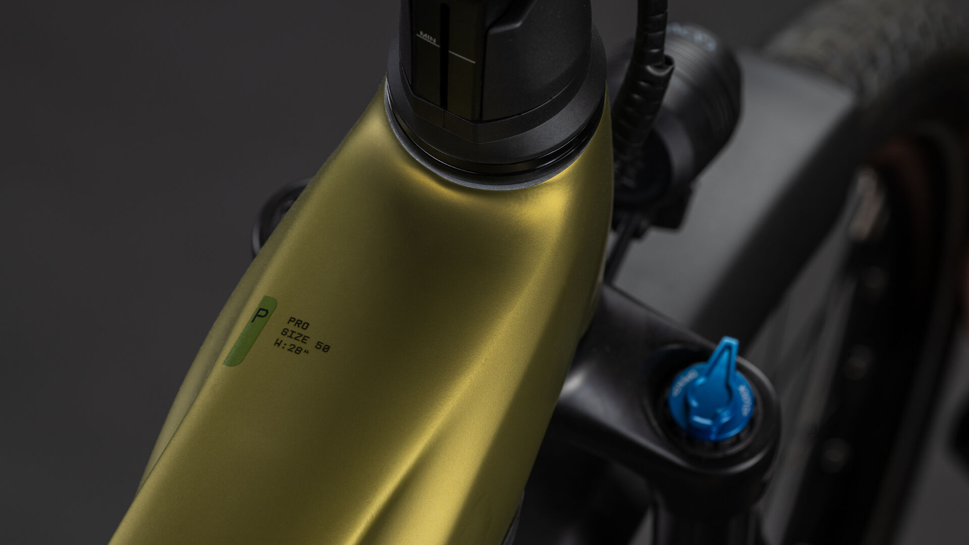 Cube Touring Hybrid Pro 800 goldenlime´n´black UN3556 Fahrzeug mit Antrieb durch Lithium-Ionen- Batterien. Transport nach SV 388 und 666 ADR.