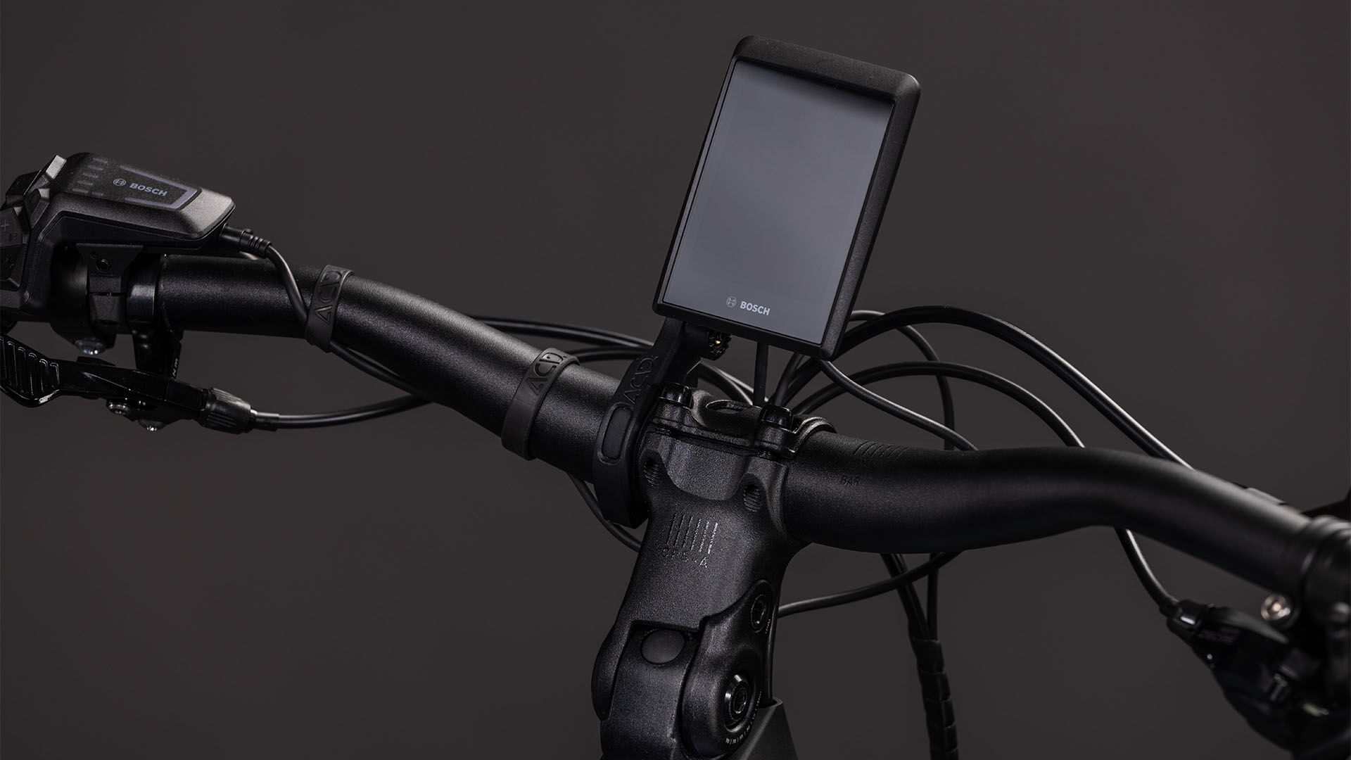 Cube Kathmandu Hybrid EXC 800 smaragdgrey´n´prism UN3556 Fahrzeug mit Antrieb durch Lithium-Ionen- Batterien. Transport nach SV 388 und 666 ADR.