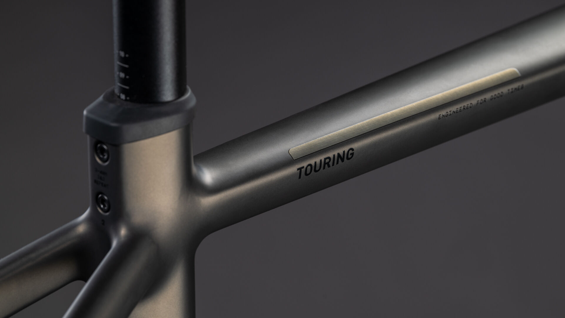 Cube Touring Hybrid Comfort SLX 800 charcoal´n´chrome UN3556 Fahrzeug mit Antrieb durch Lithium-Ionen- Batterien. Transport nach SV 388 und 666 ADR.