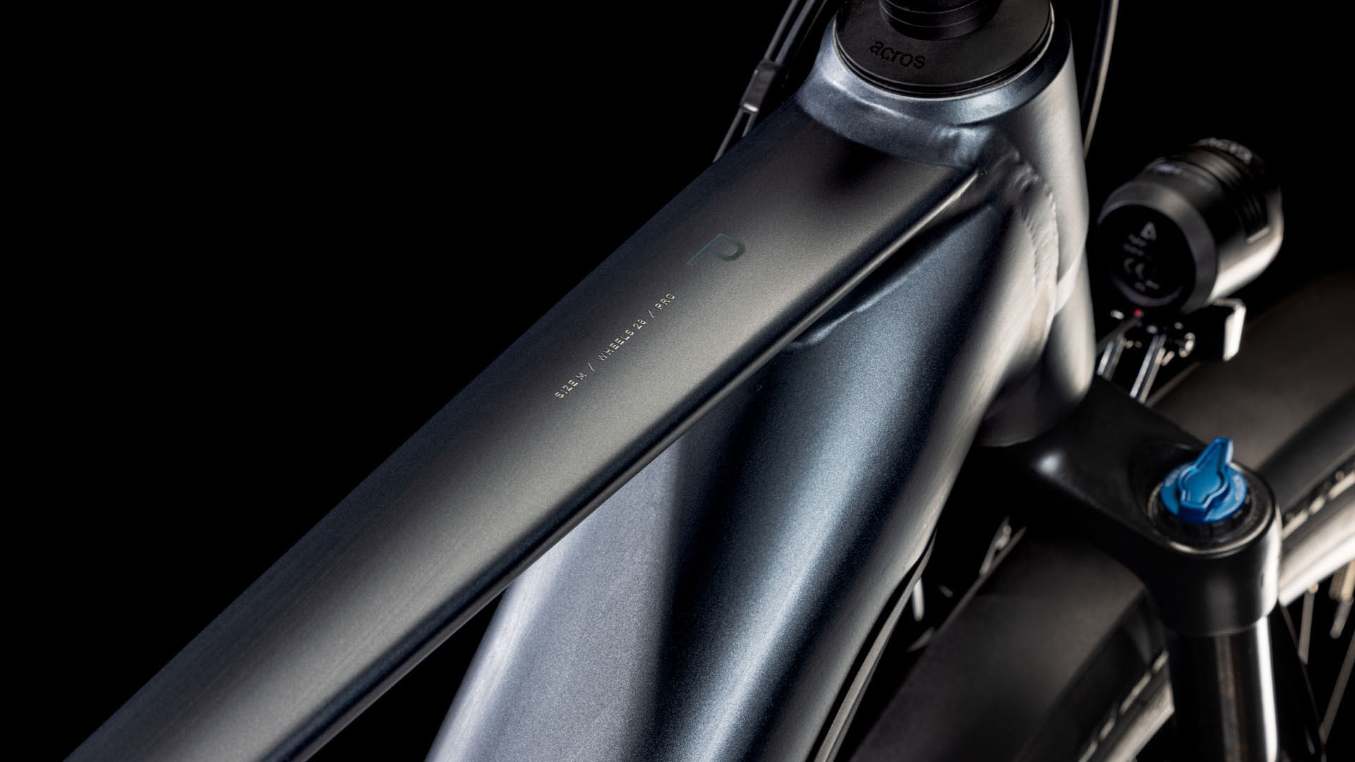 Cube Touring Hybrid Pro 625 metallicgrey´n´chrome Batteriebetriebenes Fahrzeug (UN 3171) unterliegt nicht den Vorschriften des ADR