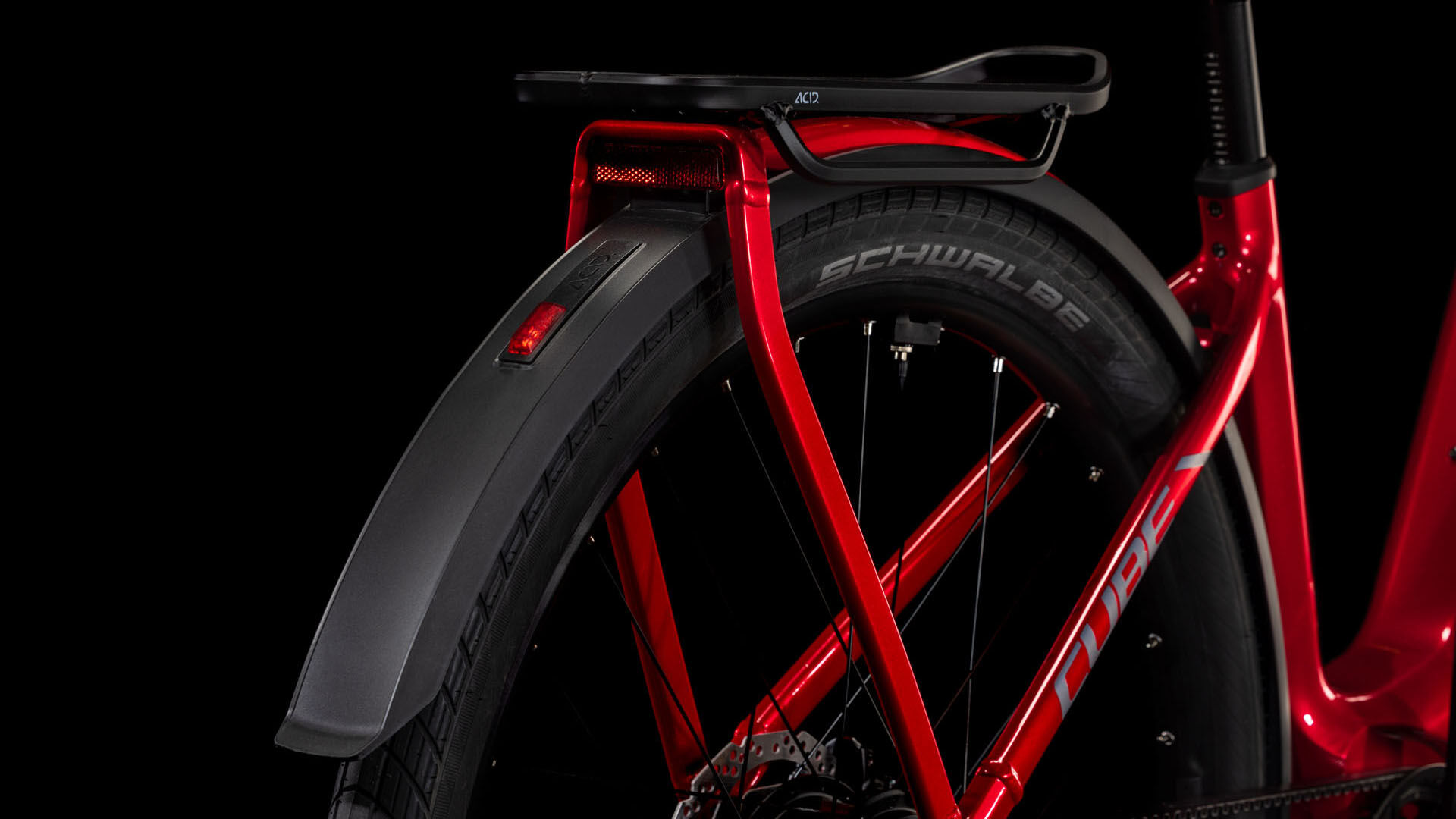 Cube Kathmandu Hybrid Comfort Pro 800 electricred´n´red Batteriebetriebenes Fahrzeug (UN 3171) unterliegt nicht den Vorschriften des ADR