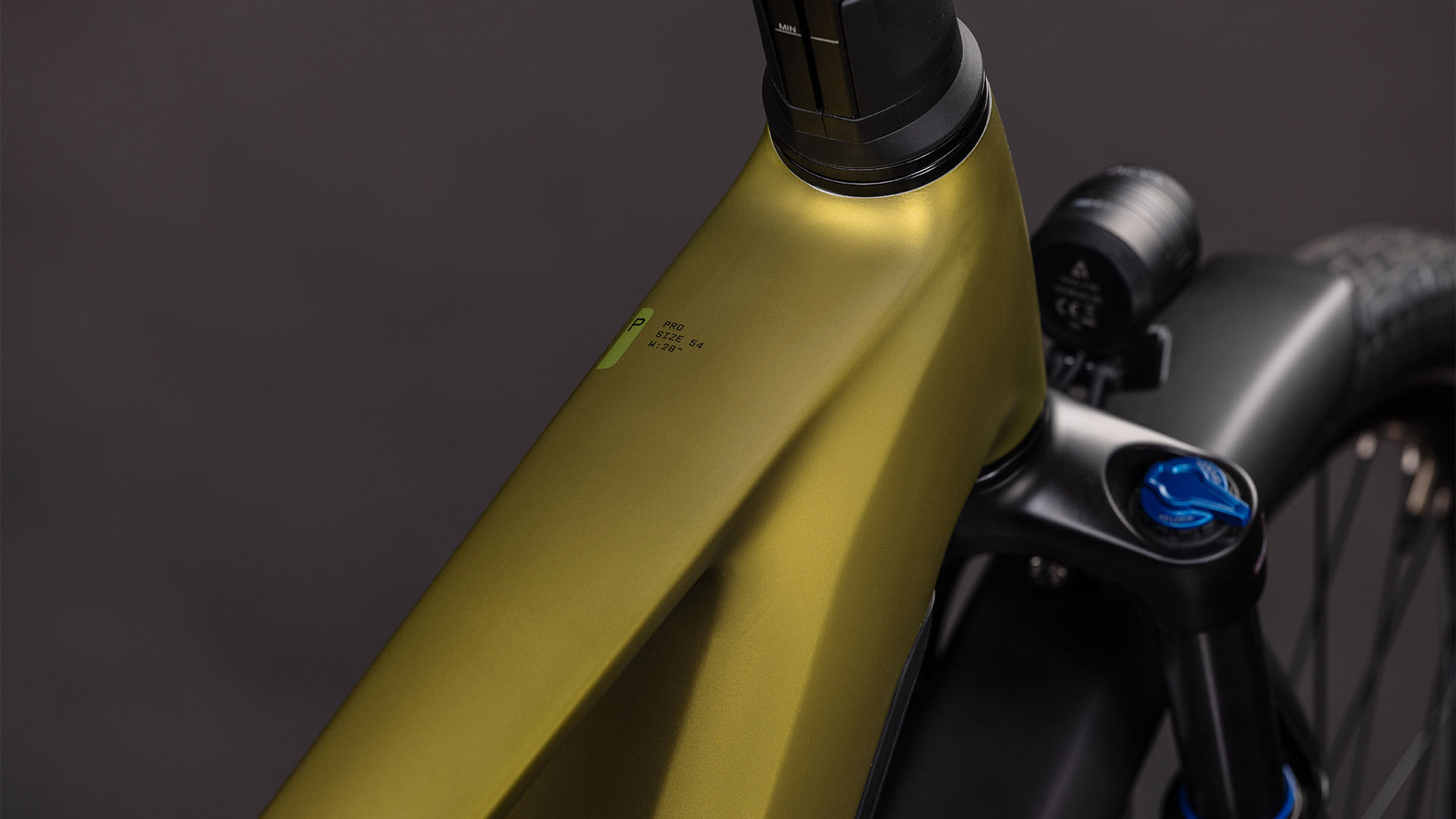 Cube Touring Hybrid Pro 800 goldenlime´n´black UN3556 Fahrzeug mit Antrieb durch Lithium-Ionen- Batterien. Transport nach SV 388 und 666 ADR.