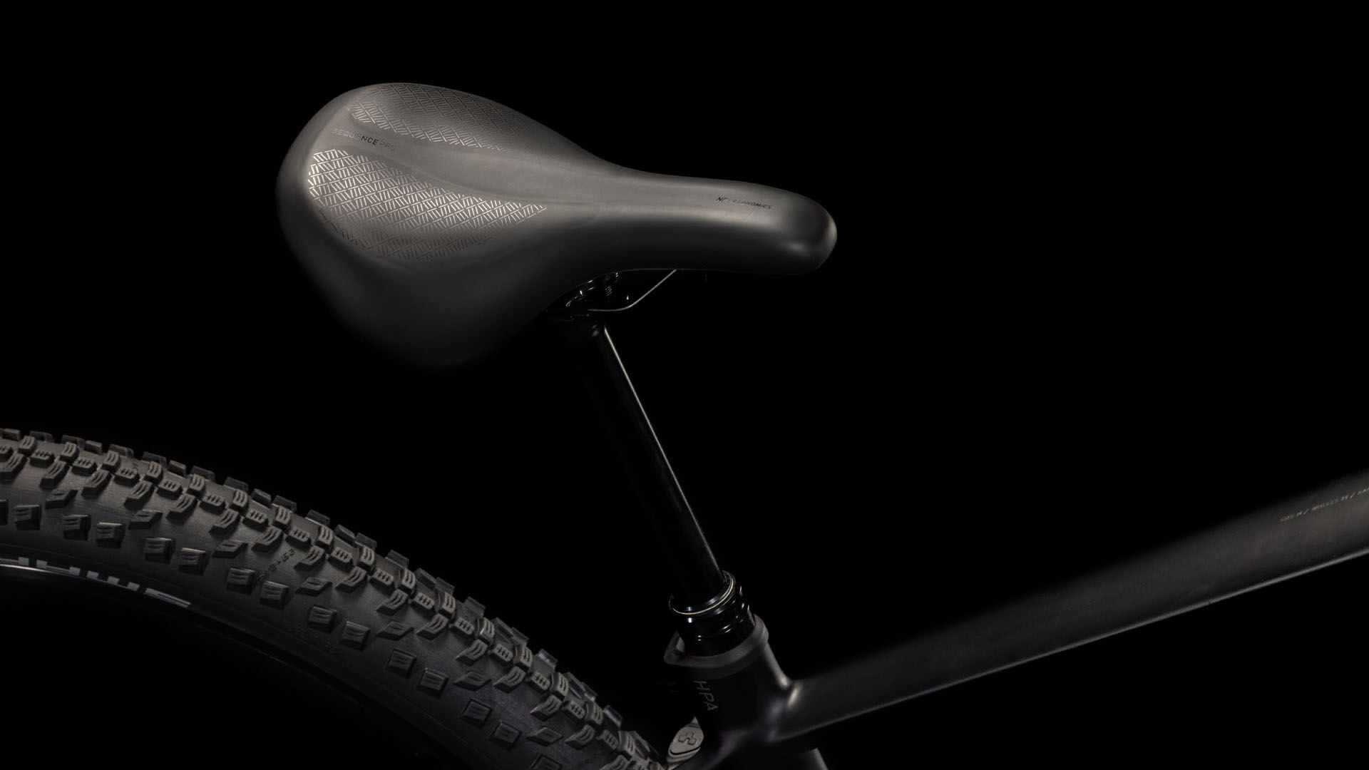 Cube Reaction Hybrid Race 800 black´n´metal Batteriebetriebenes Fahrzeug (UN 3171) unterliegt nicht den Vorschriften des ADR