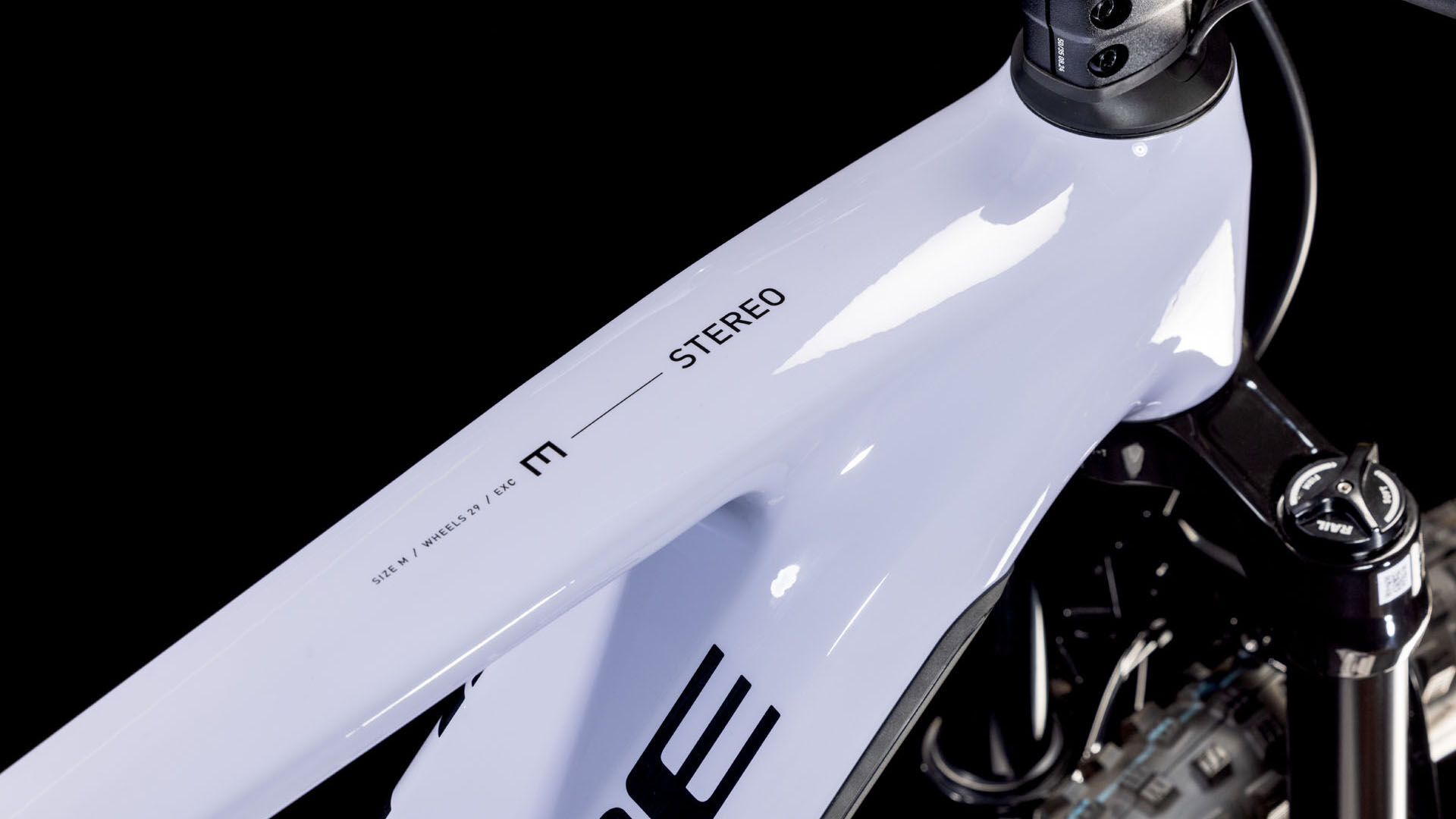 Cube Stereo Hybrid ONE44 EXC 800 cyclamen´n´black Batteriebetriebenes Fahrzeug (UN 3171) unterliegt nicht den Vorschriften des ADR