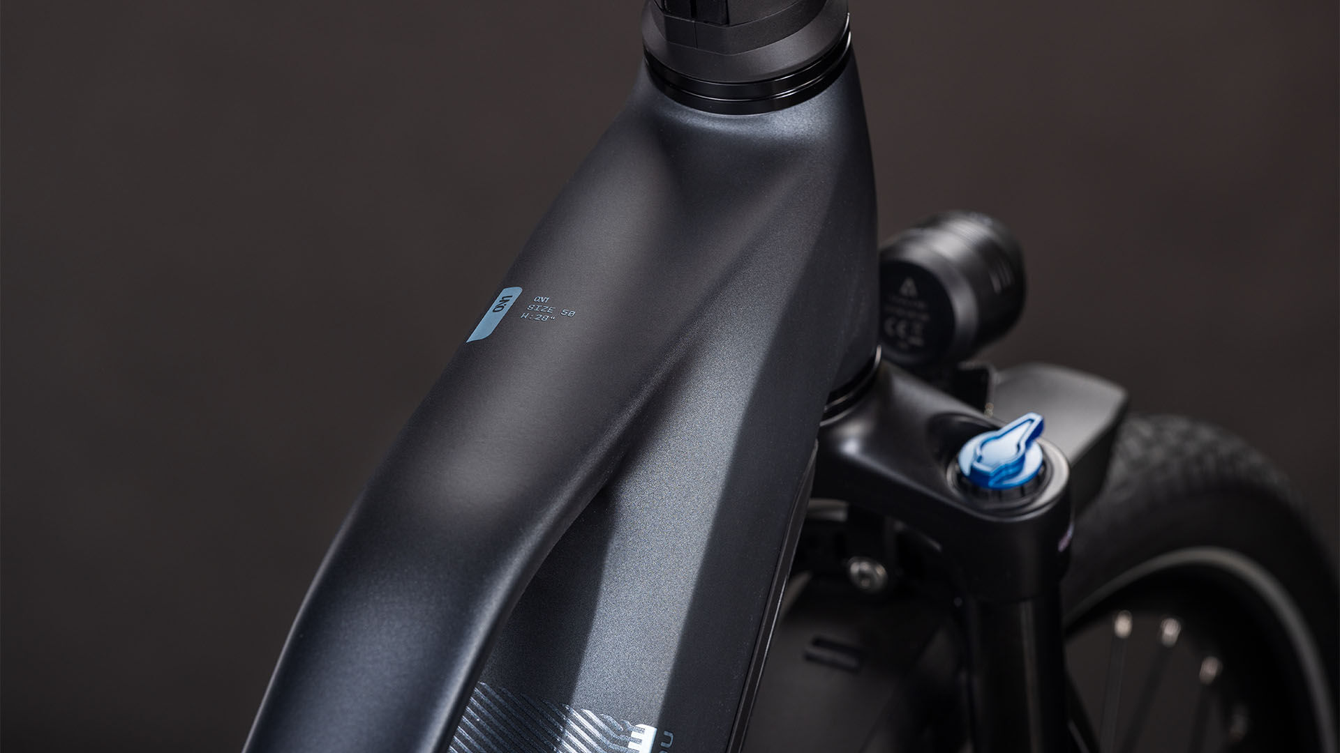 Cube Kathmandu Hybrid ONE 800 metallicgrey´n´grey UN3556 Fahrzeug mit Antrieb durch Lithium-Ionen- Batterien. Transport nach SV 388 und 666 ADR.