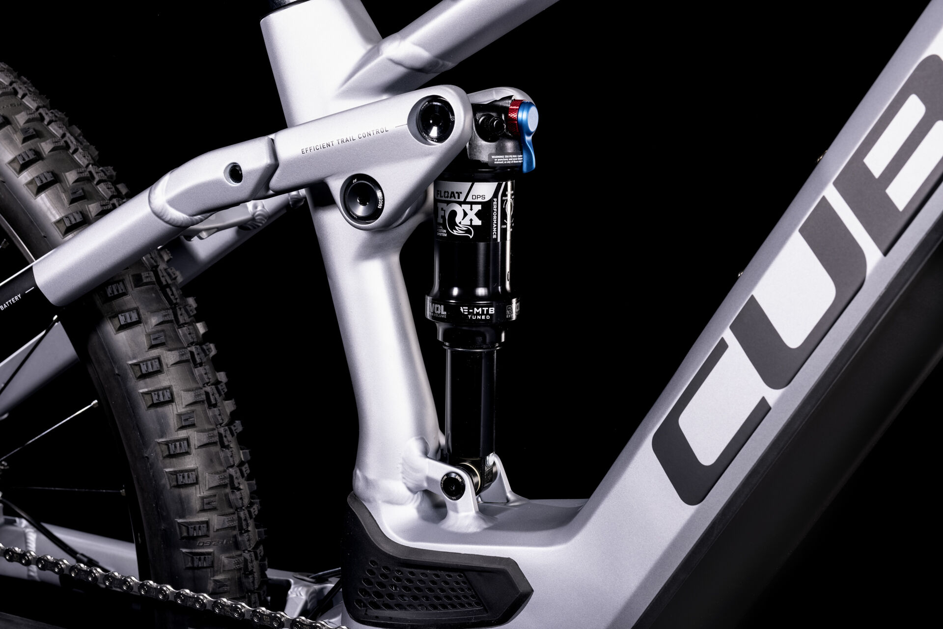 Cube Stereo Hybrid 120 Race 625 polarsilver´n´black