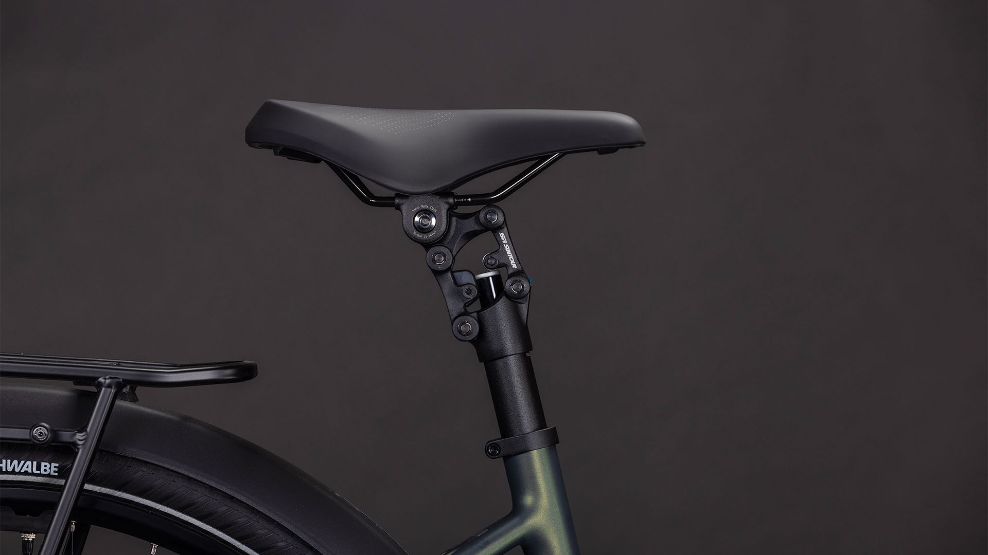 Cube Supreme RT Hybrid Comfort EXC 600 sagebrushgreen´n´prism UN3556 Fahrzeug mit Antrieb durch Lithium-Ionen- Batterien. Transport nach SV 388 und 666 ADR.