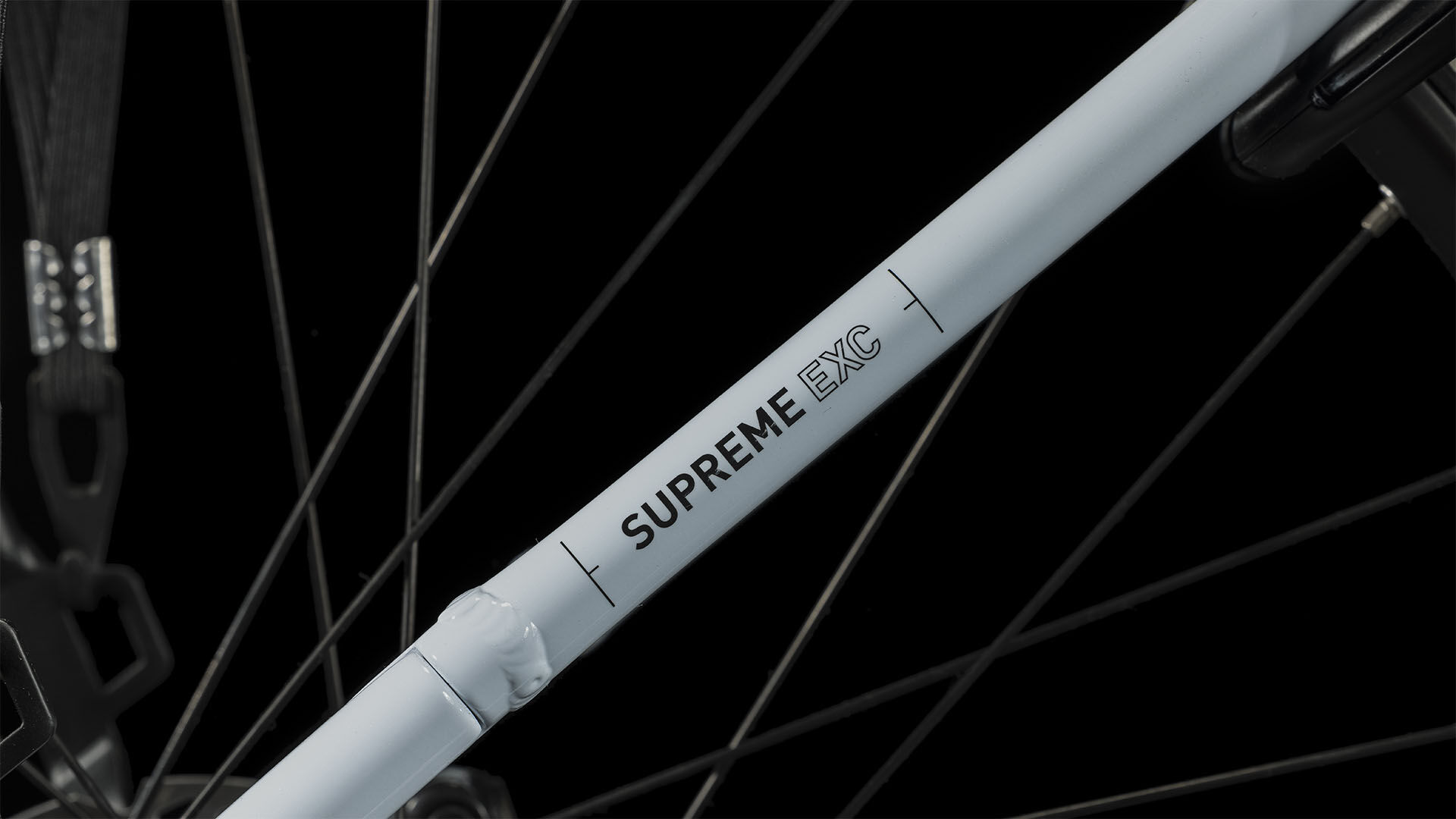 Cube Supreme RT Hybrid EXC 625 flashwhite´n´black