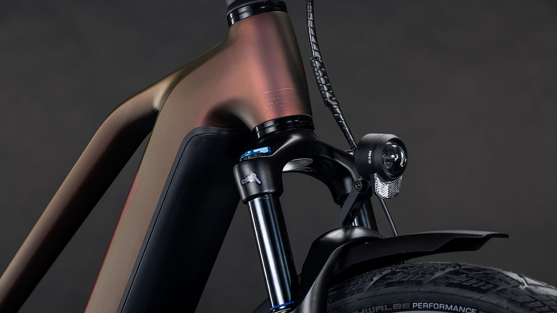 Cube Kathmandu Hybrid Pro 800 sunglow´n´chrome UN3556 Fahrzeug mit Antrieb durch Lithium-Ionen- Batterien. Transport nach SV 388 und 666 ADR.