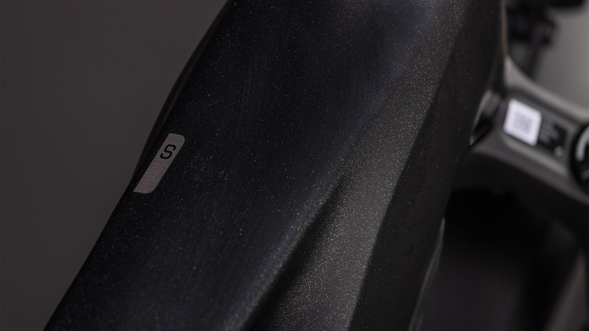 Cube Kathmandu Hybrid SLX 800 silverdust´n´chrome UN3556 Fahrzeug mit Antrieb durch Lithium-Ionen- Batterien. Transport nach SV 388 und 666 ADR.