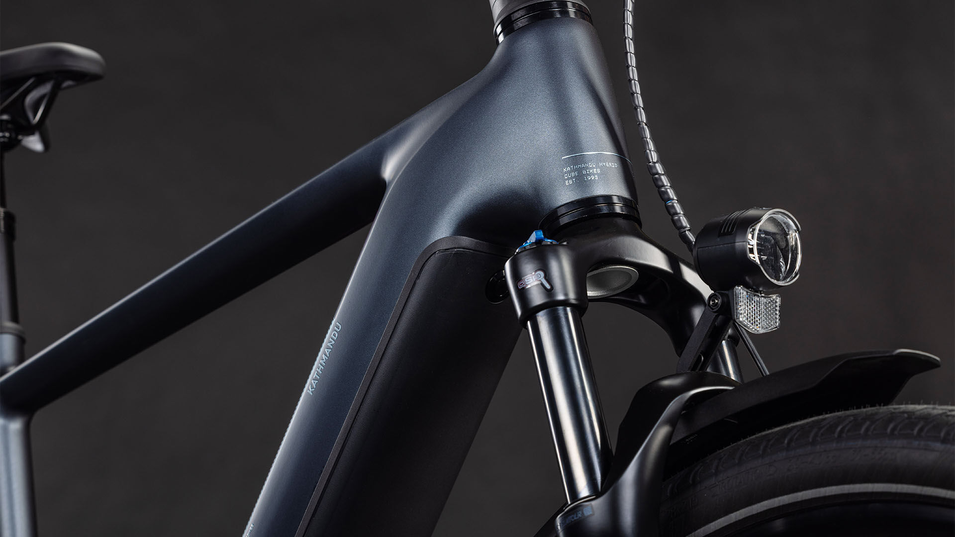 Cube Kathmandu Hybrid ONE 800 metallicgrey´n´grey UN3556 Fahrzeug mit Antrieb durch Lithium-Ionen- Batterien. Transport nach SV 388 und 666 ADR.