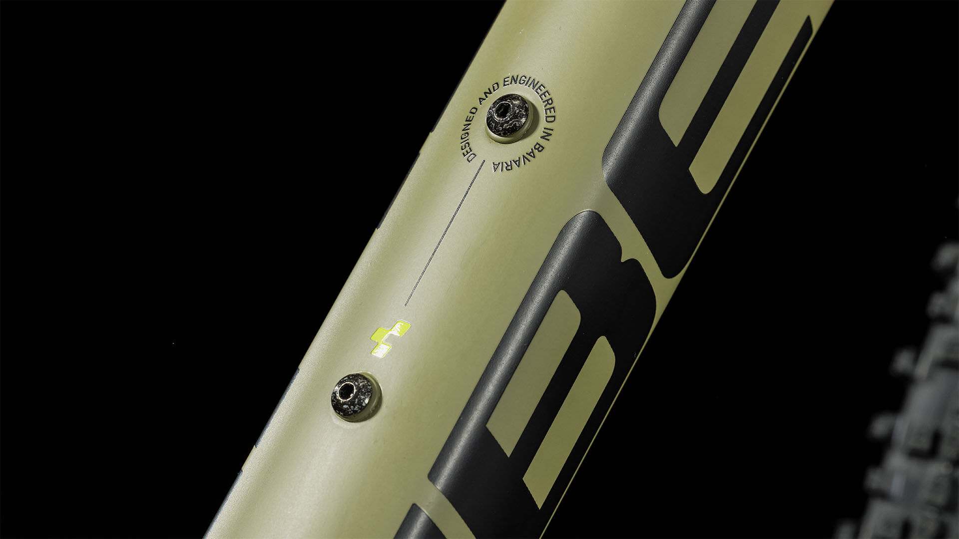 Cube Aim Race olive´n´black