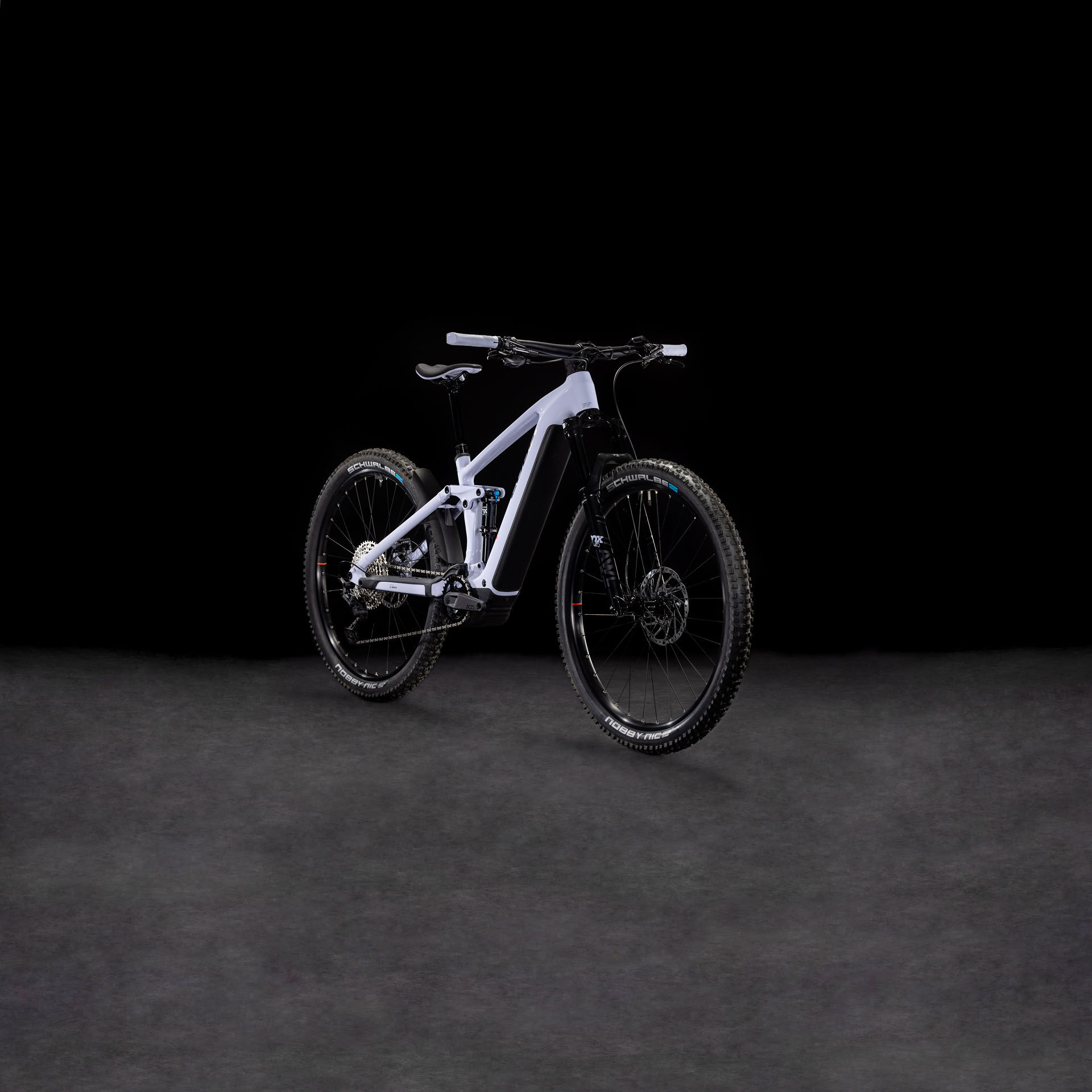 Cube Stereo Hybrid ONE44 EXC 800 cyclamen´n´black Batteriebetriebenes Fahrzeug (UN 3171) unterliegt nicht den Vorschriften des ADR