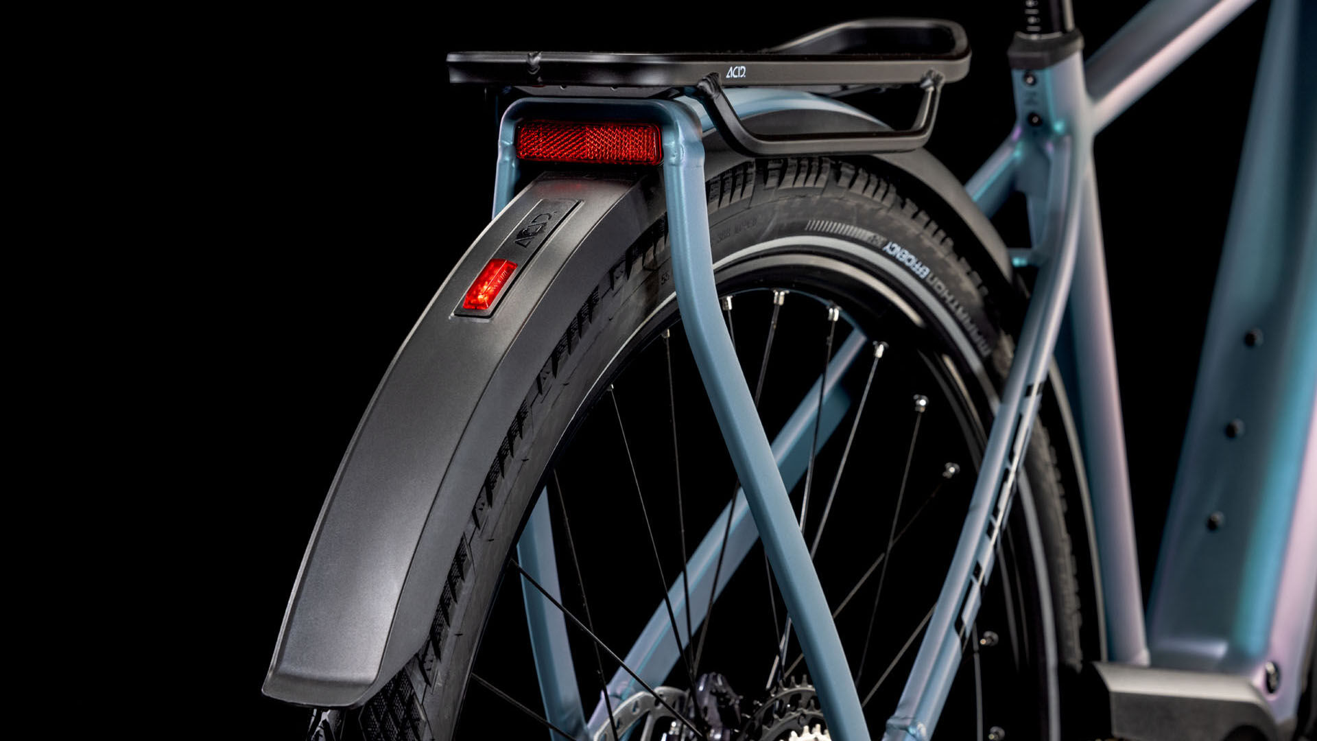 Cube Kathmandu Hybrid SLX 800 smaragdgrey´n´black Batteriebetriebenes Fahrzeug (UN 3171) unterliegt nicht den Vorschriften des ADR